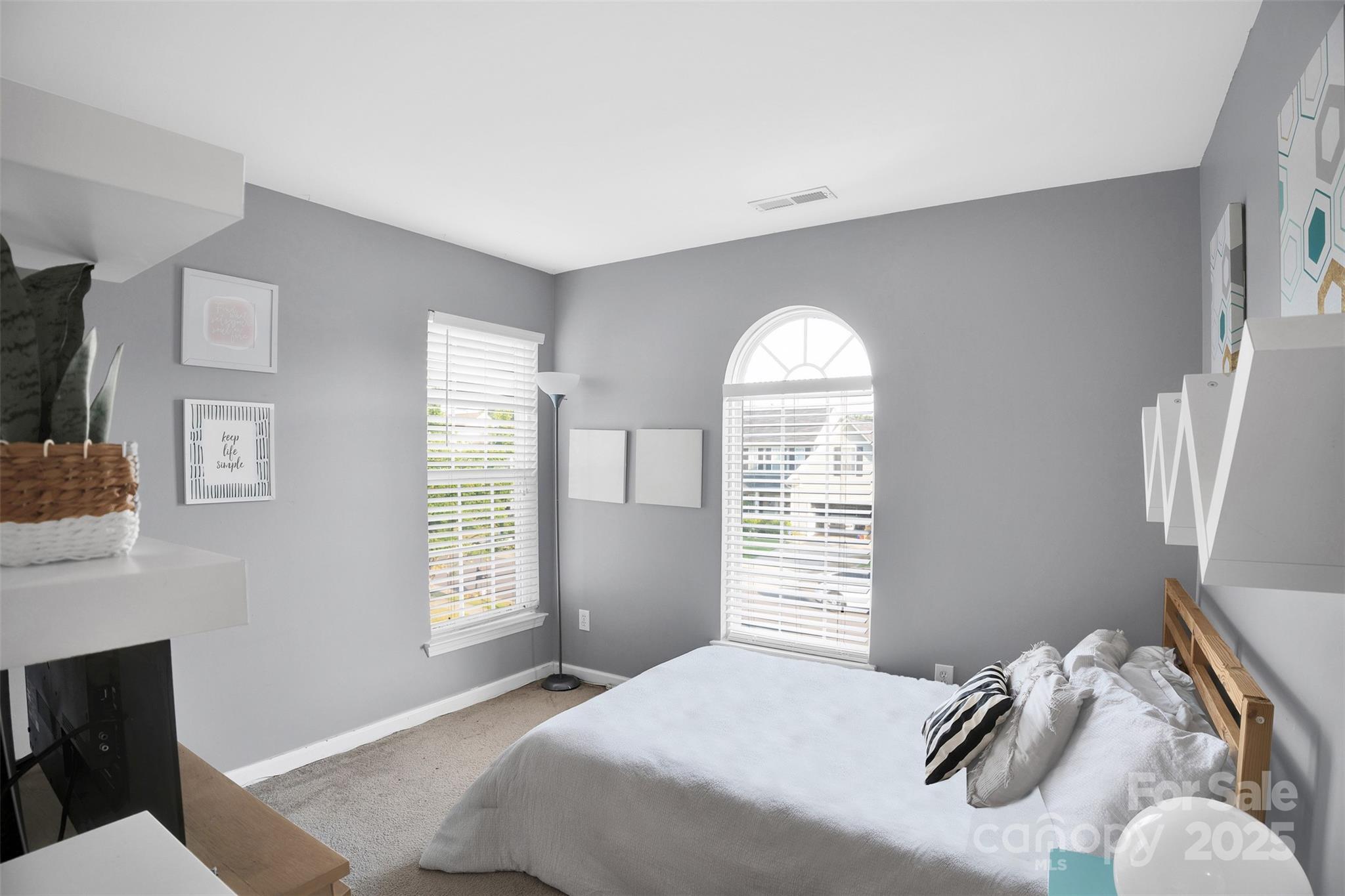 136 Crestwood Drive Property Photo 25