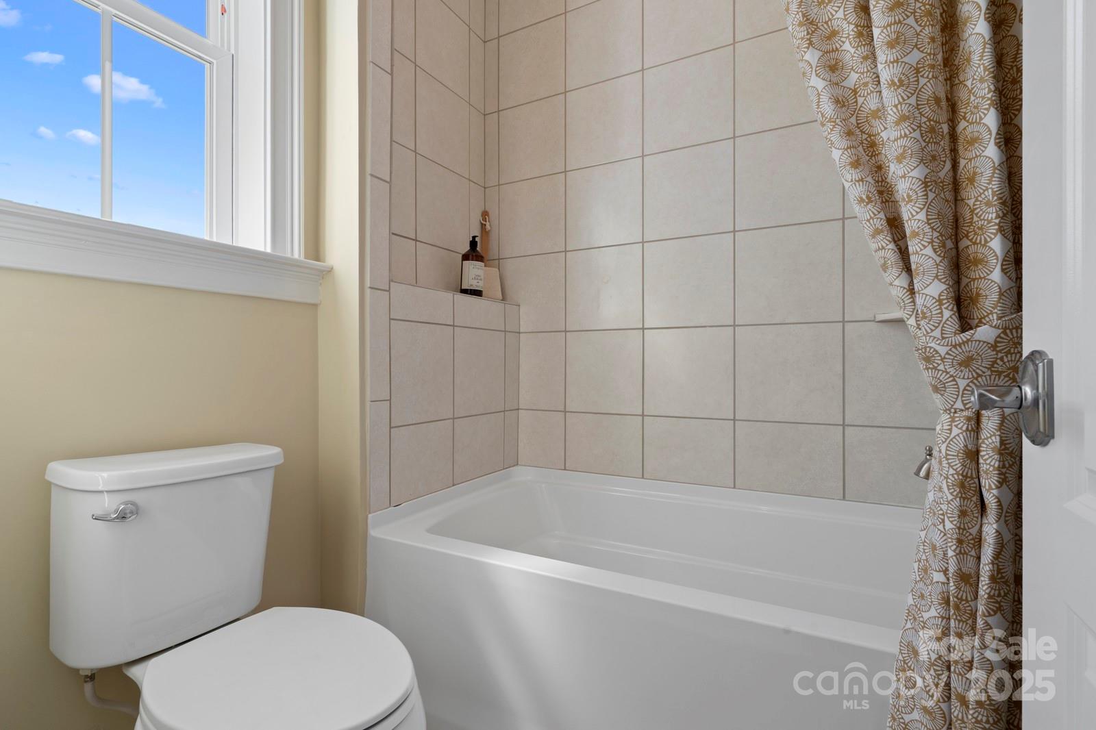 406 Turtleback Ridge Property Photo 29