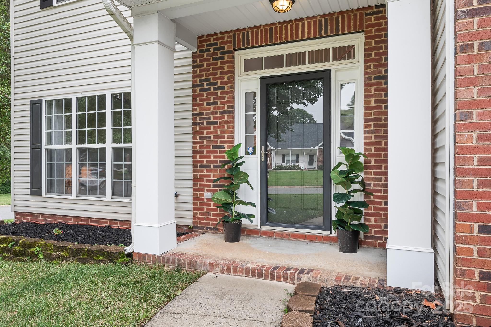 12501 Vantage Point Lane Property Photo 4