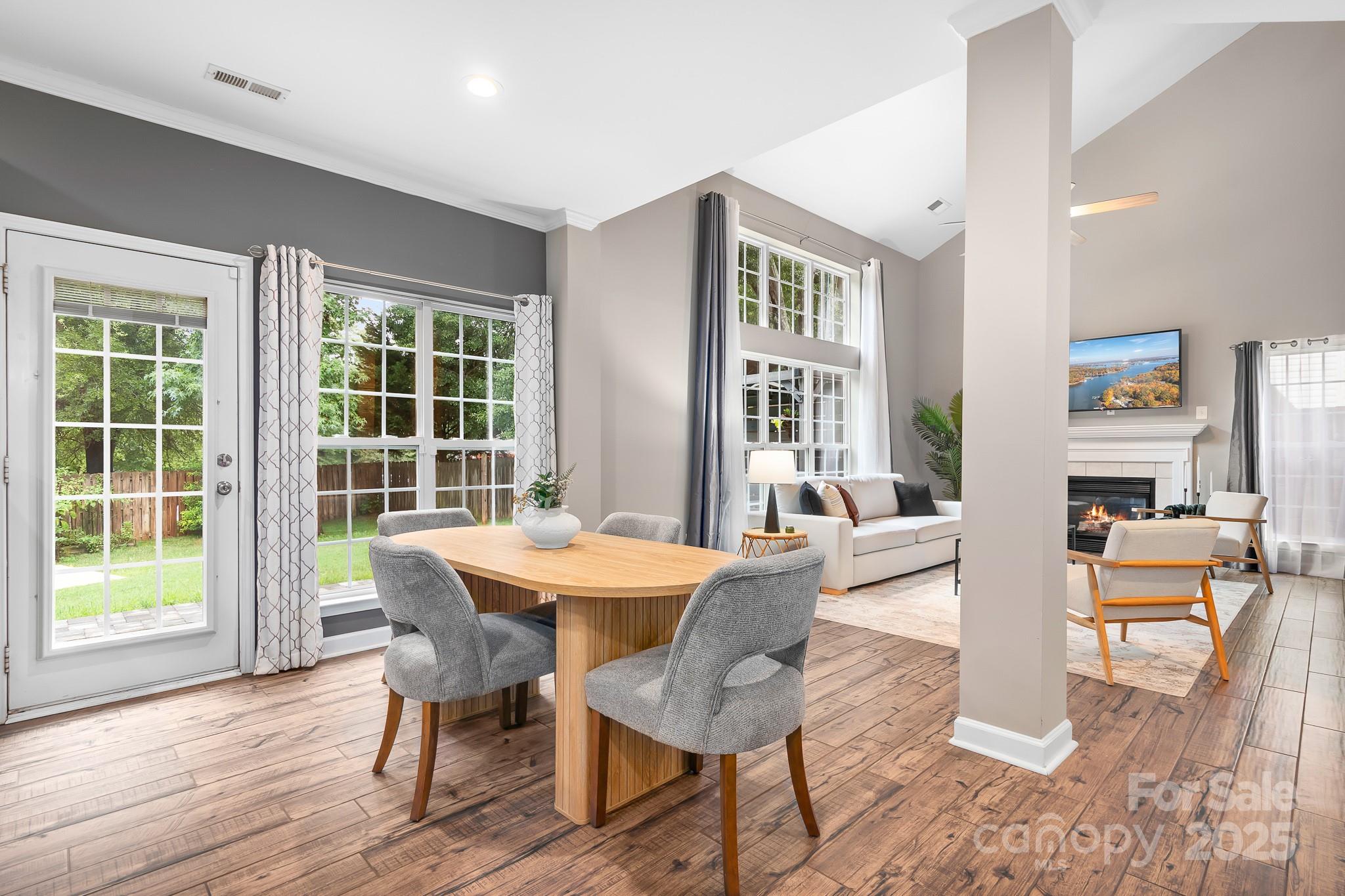 12501 Vantage Point Lane Property Photo 12