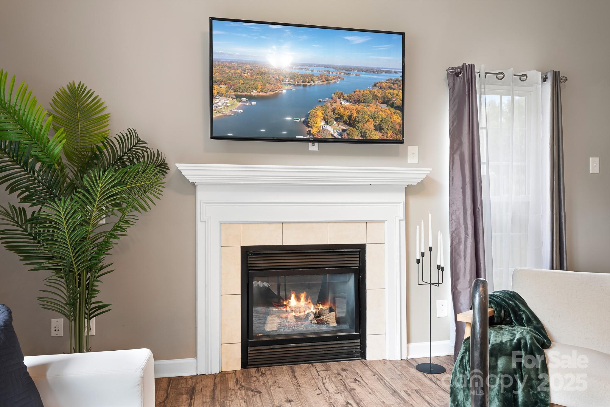 12501 Vantage Point Lane Property Photo 15