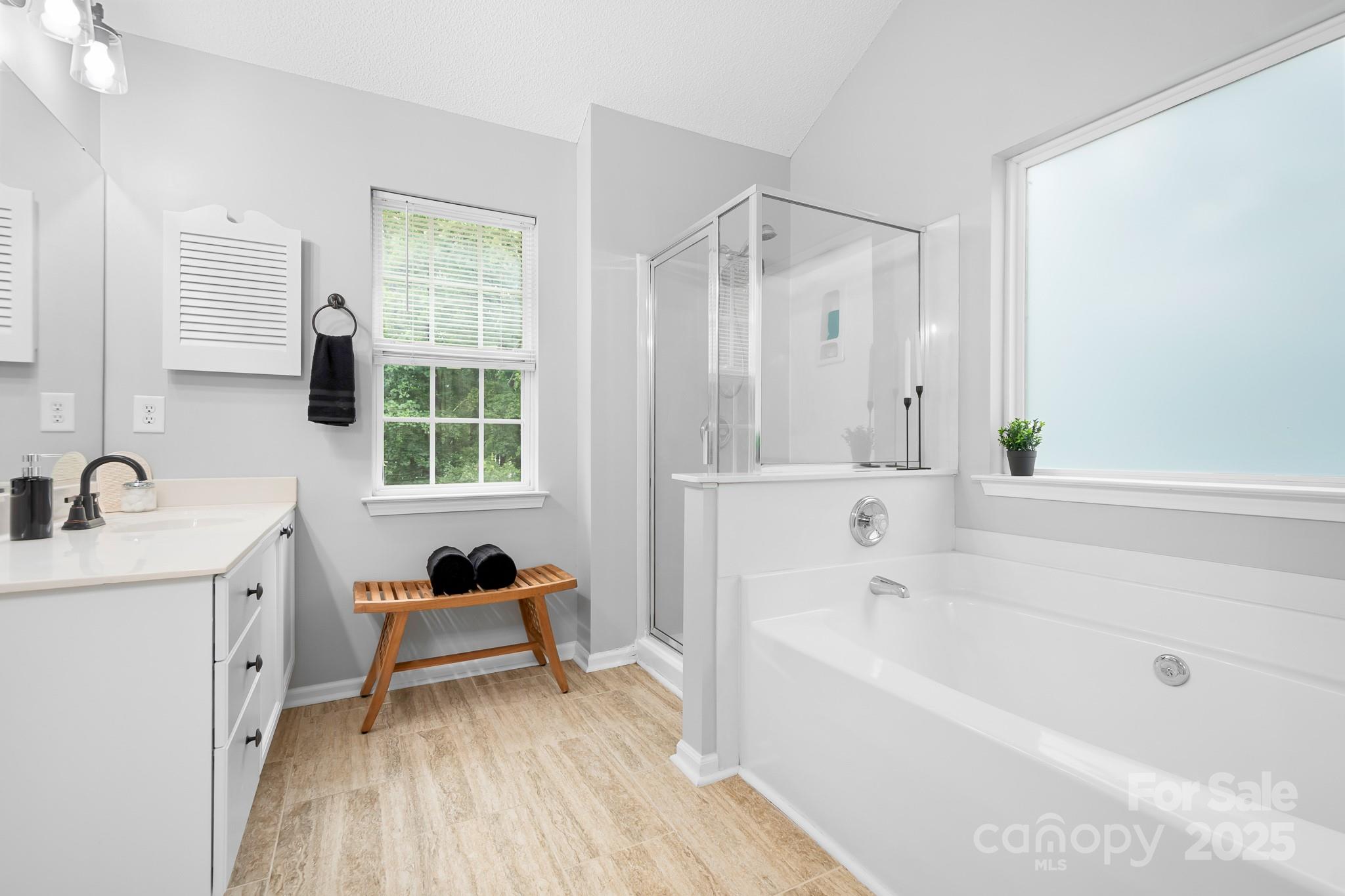 12501 Vantage Point Lane Property Photo 21