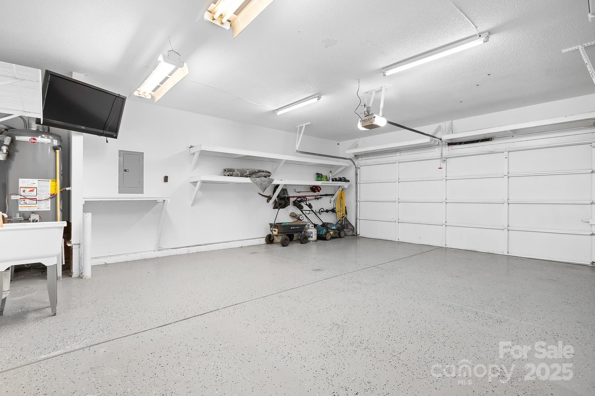 12501 Vantage Point Lane Property Photo 28