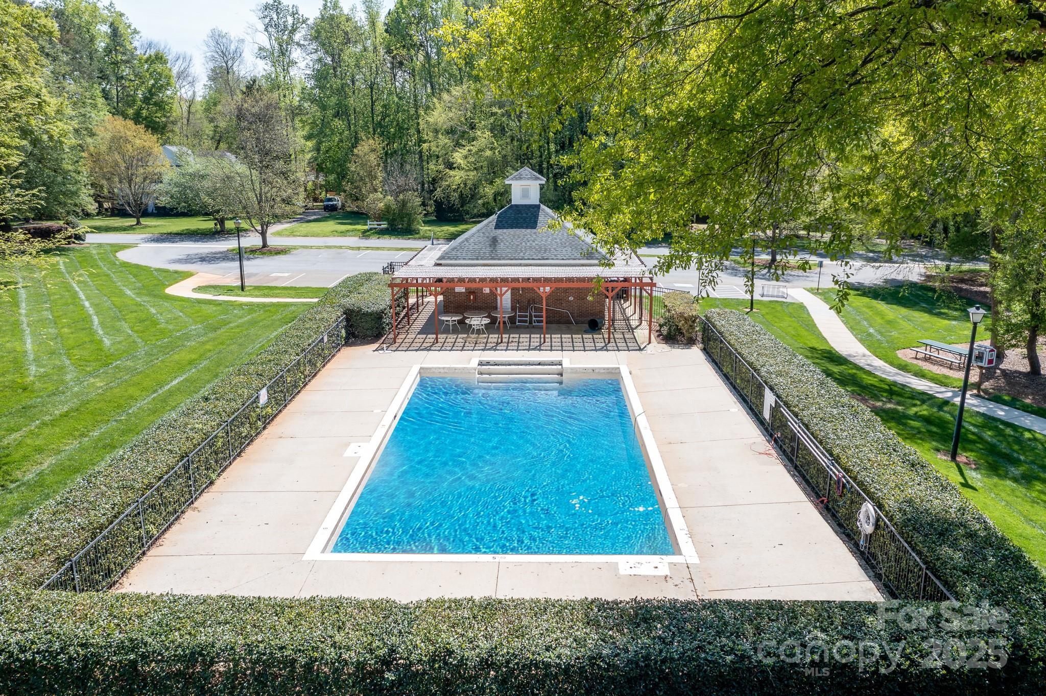 12501 Vantage Point Lane Property Photo 34