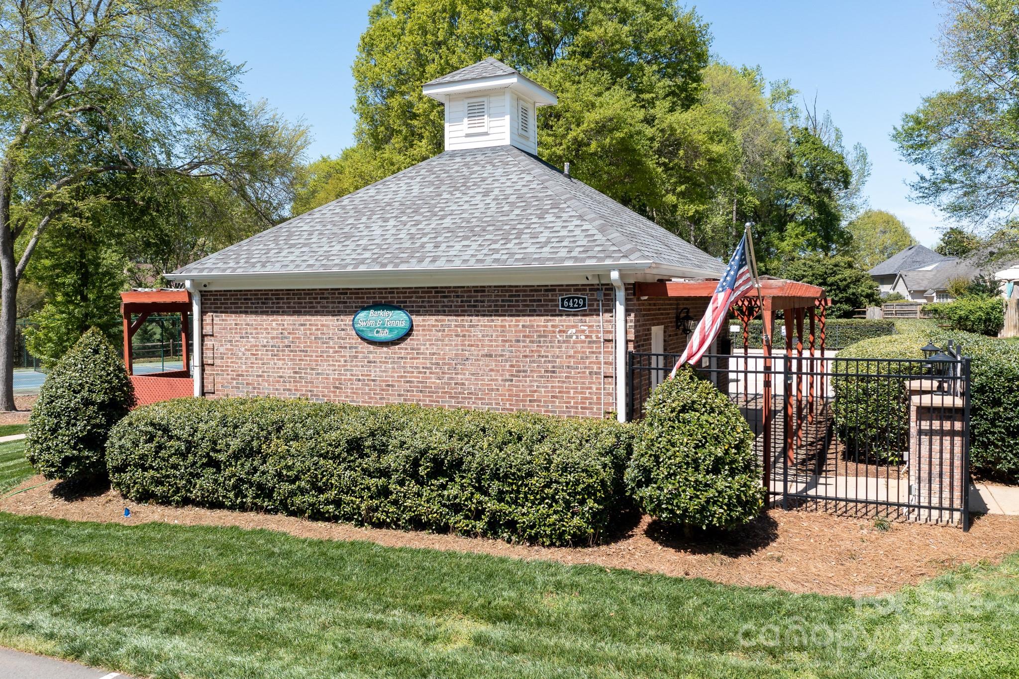 12501 Vantage Point Lane Property Photo 37