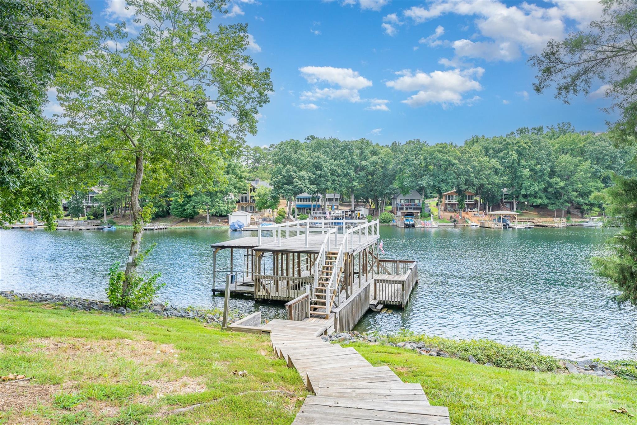 141 Sunrise Point Property Photo 1