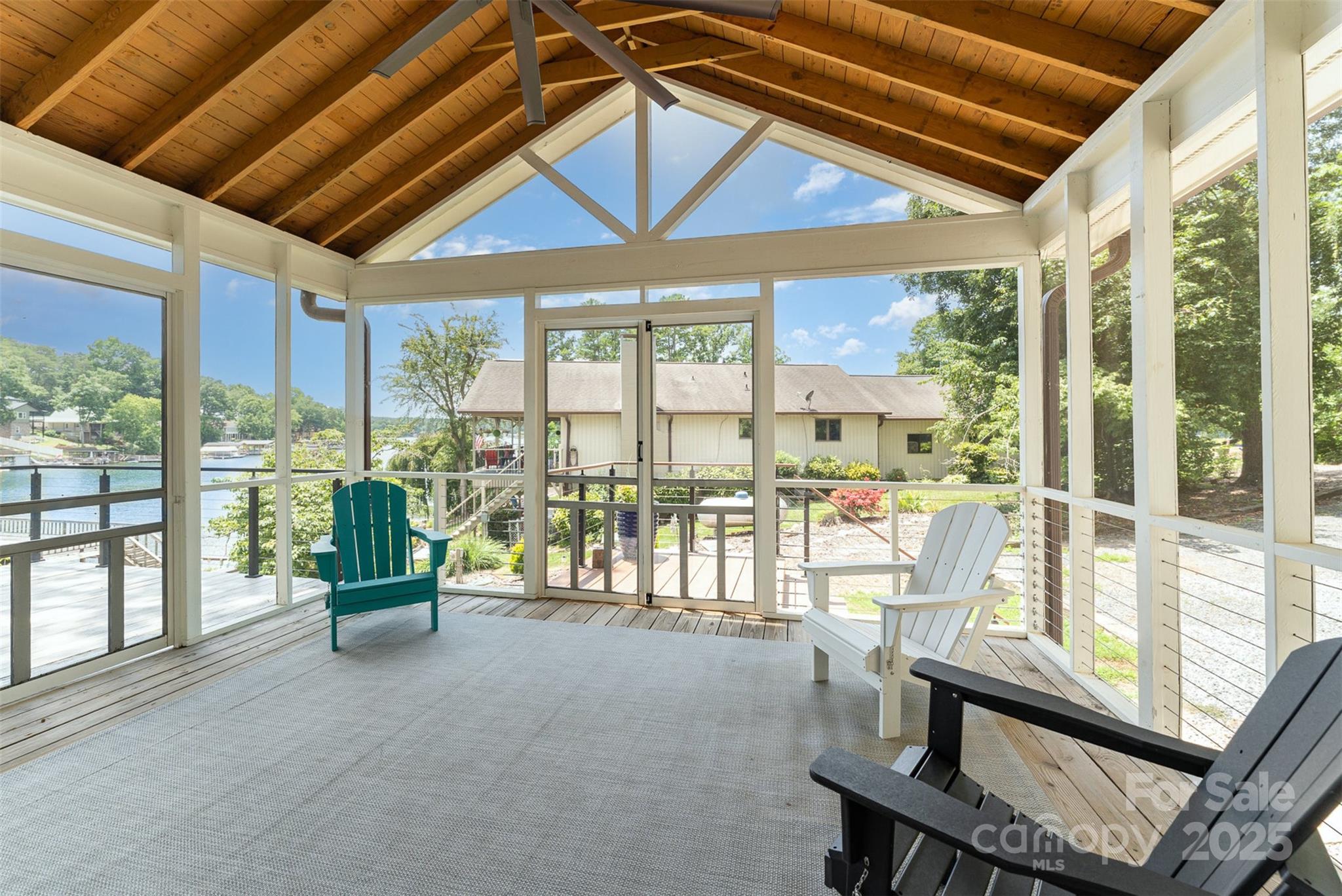 141 Sunrise Point Property Photo 3