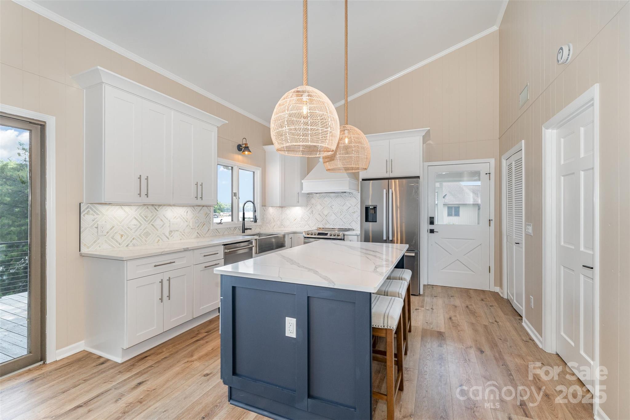 141 Sunrise Point Property Photo 5