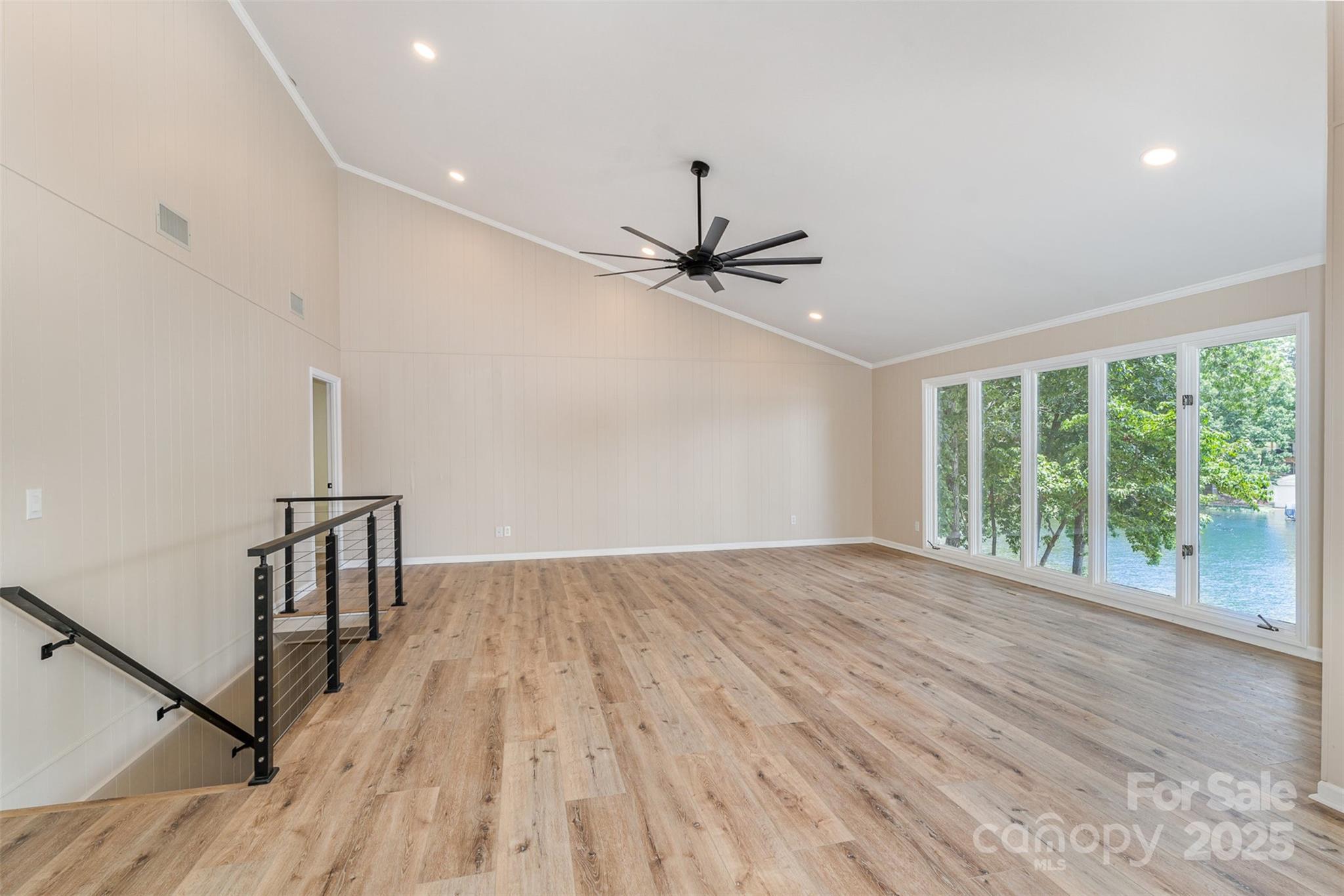 141 Sunrise Point Property Photo 7