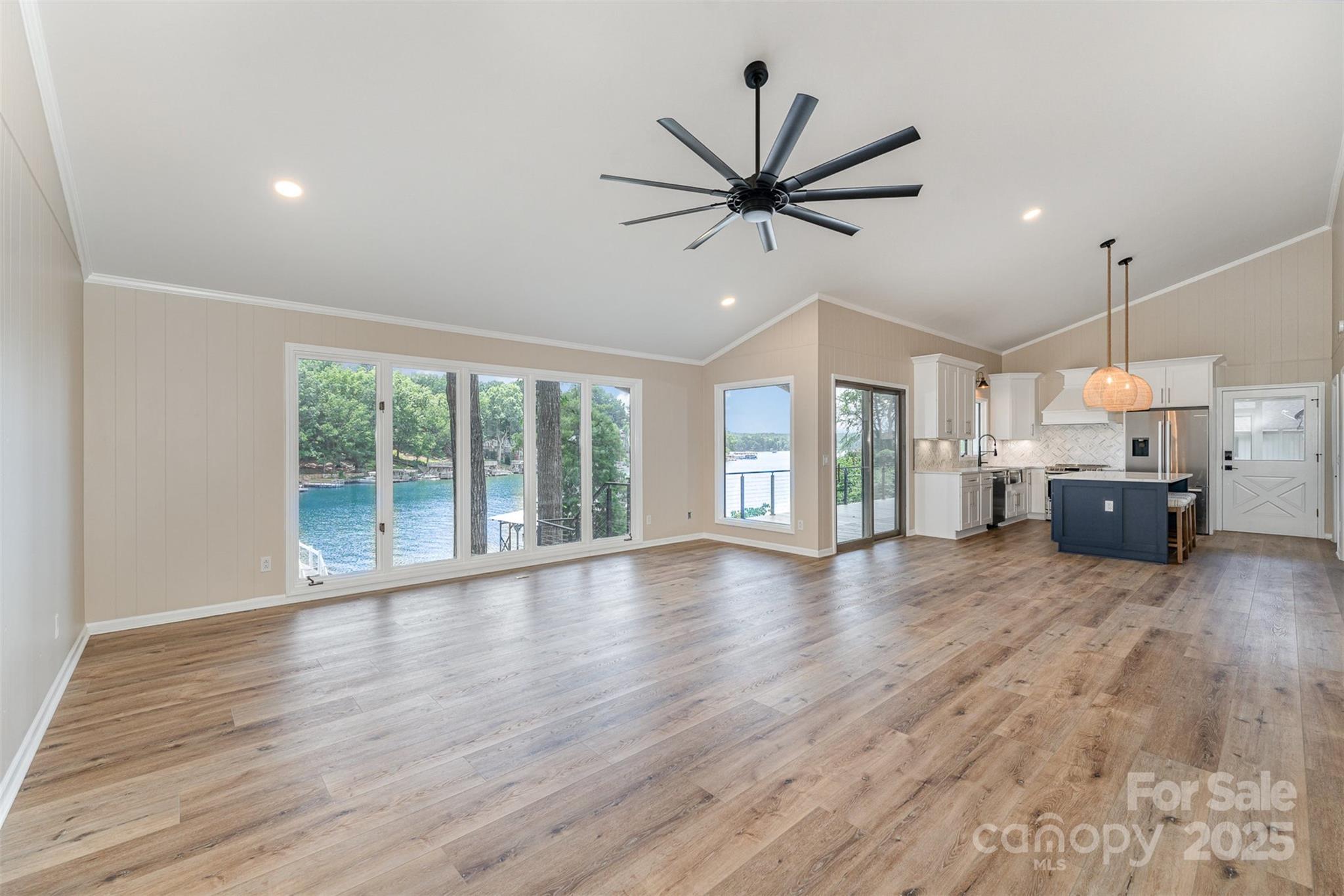 141 Sunrise Point Property Photo 9