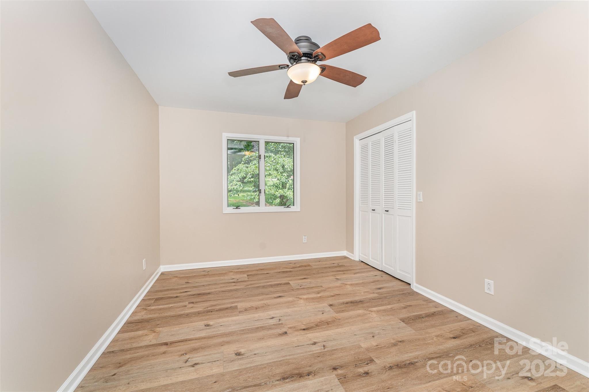 141 Sunrise Point Property Photo 14