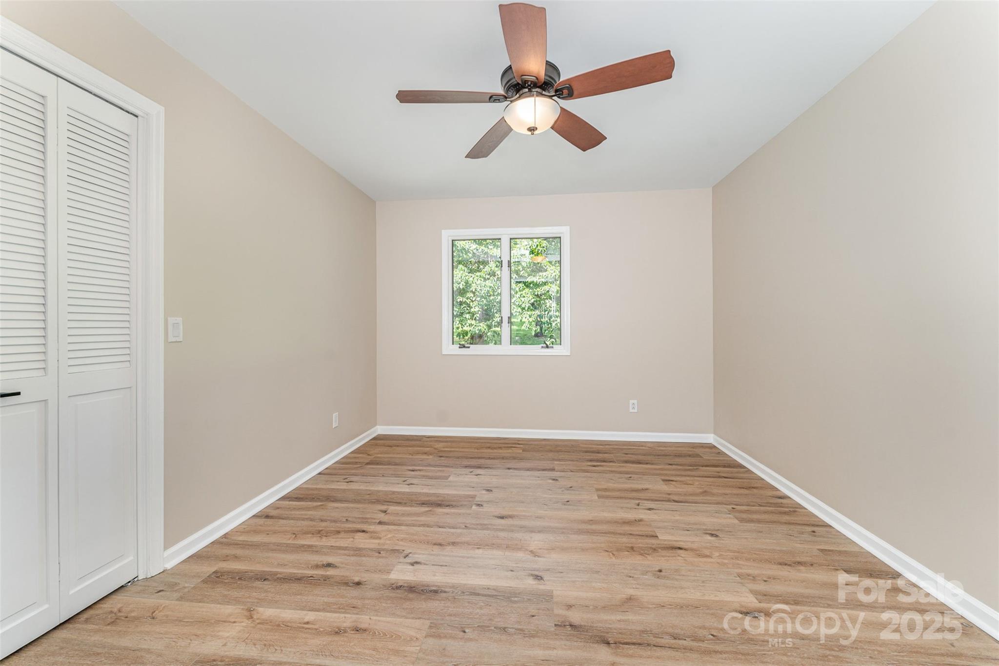 141 Sunrise Point Property Photo 15