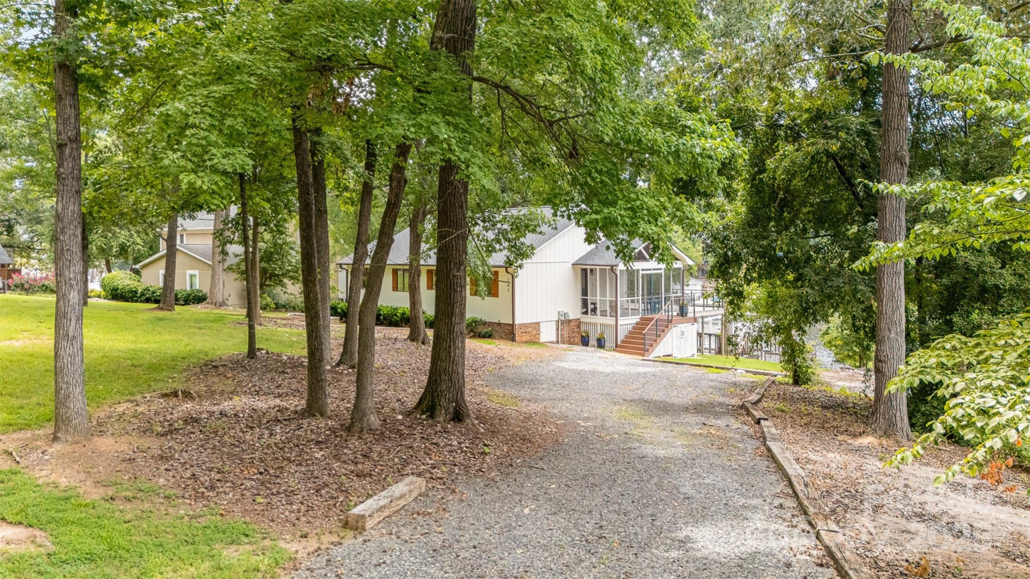 141 Sunrise Point Property Photo 39