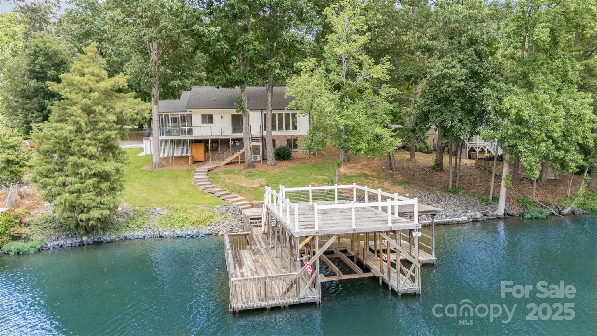 141 Sunrise Point Property Photo 42