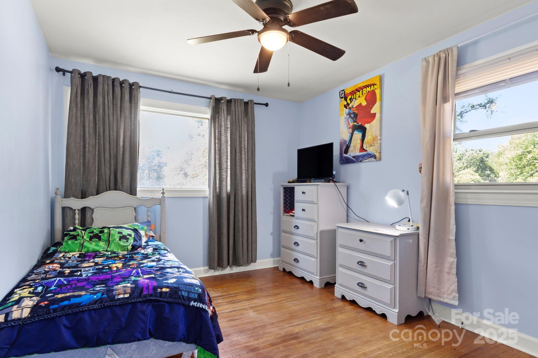 1521 W Colonial Drive Property Photo 26