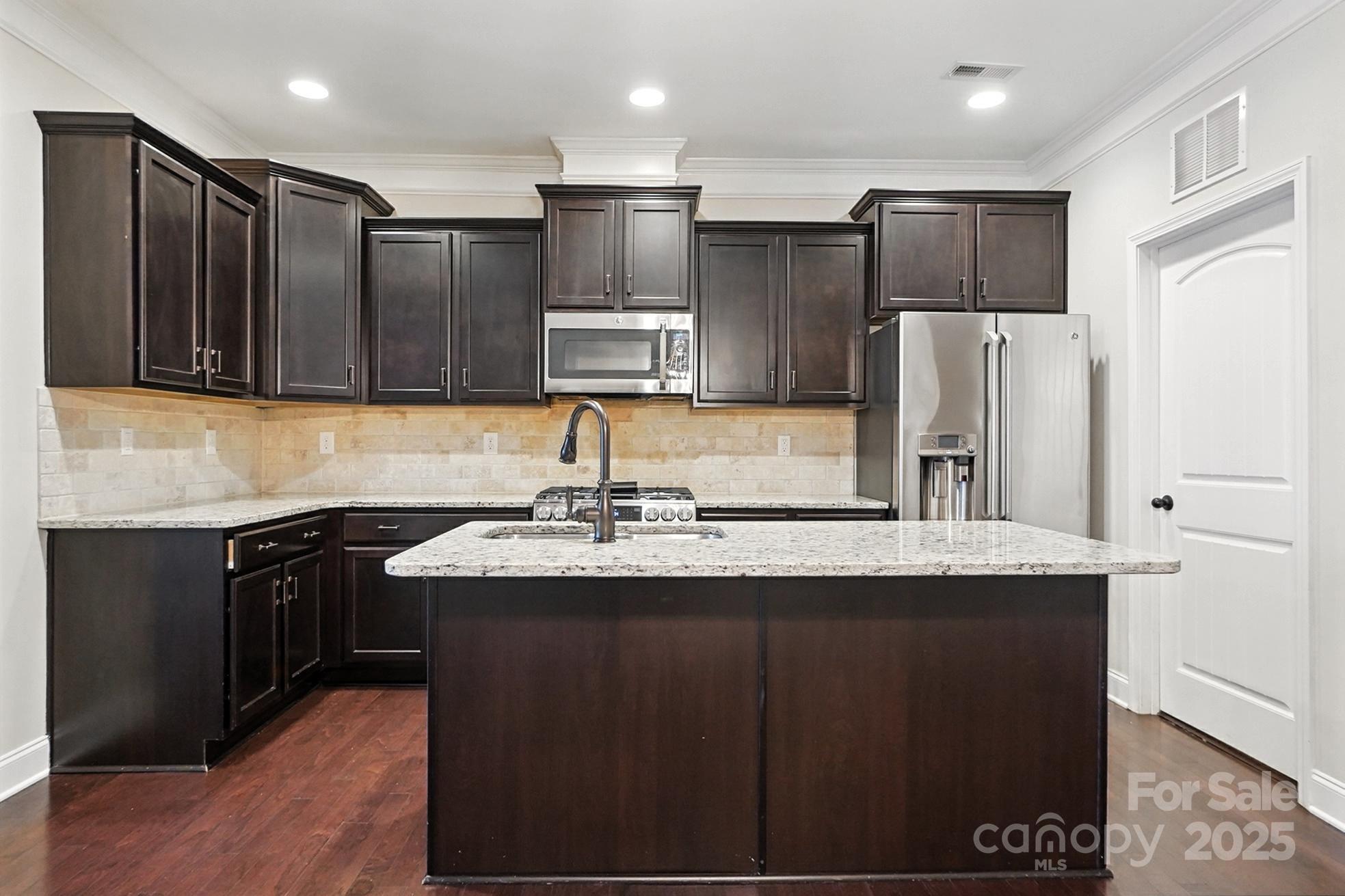 4128 La Crema Drive Property Photo 5