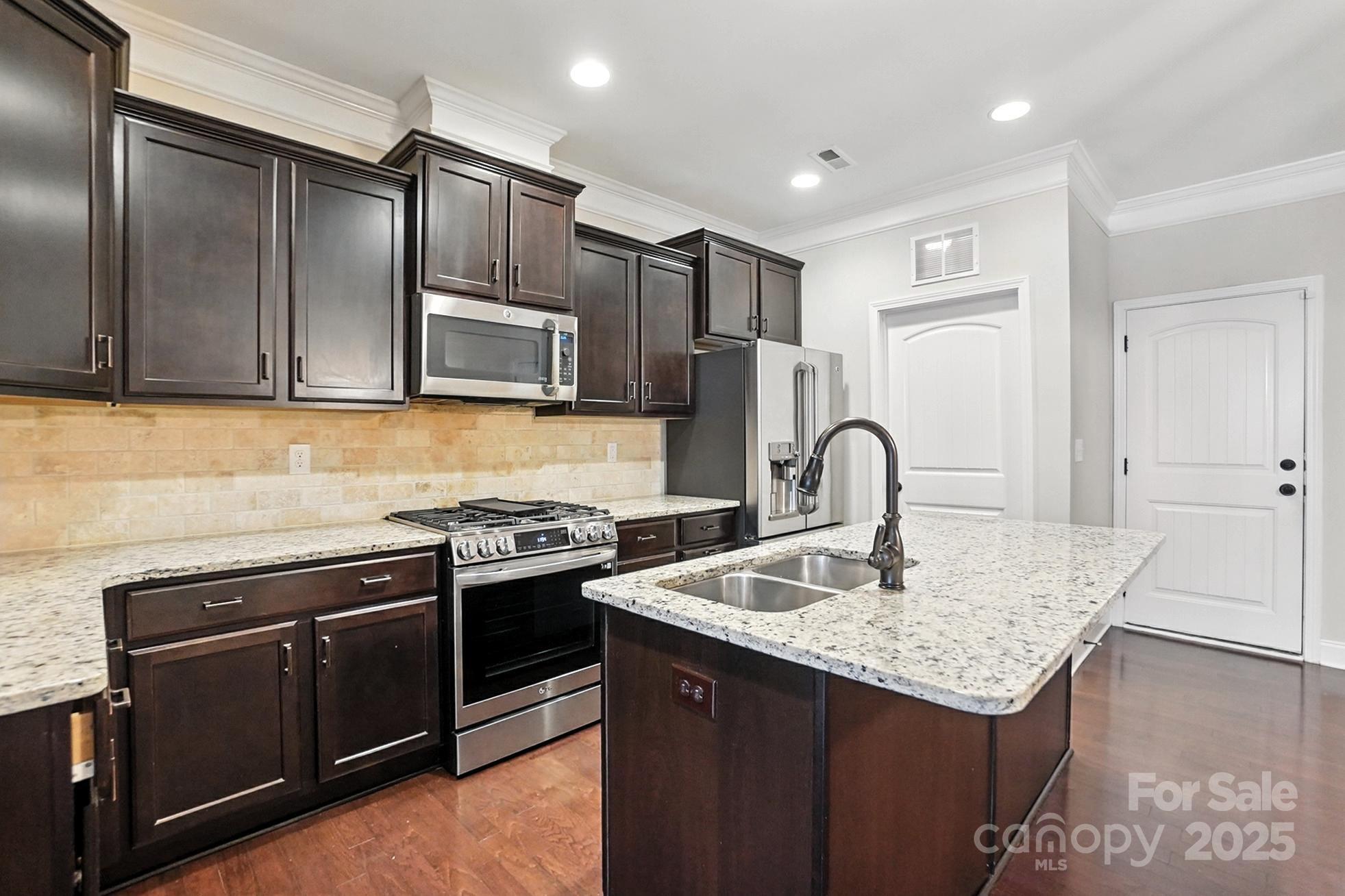 4128 La Crema Drive Property Photo 6