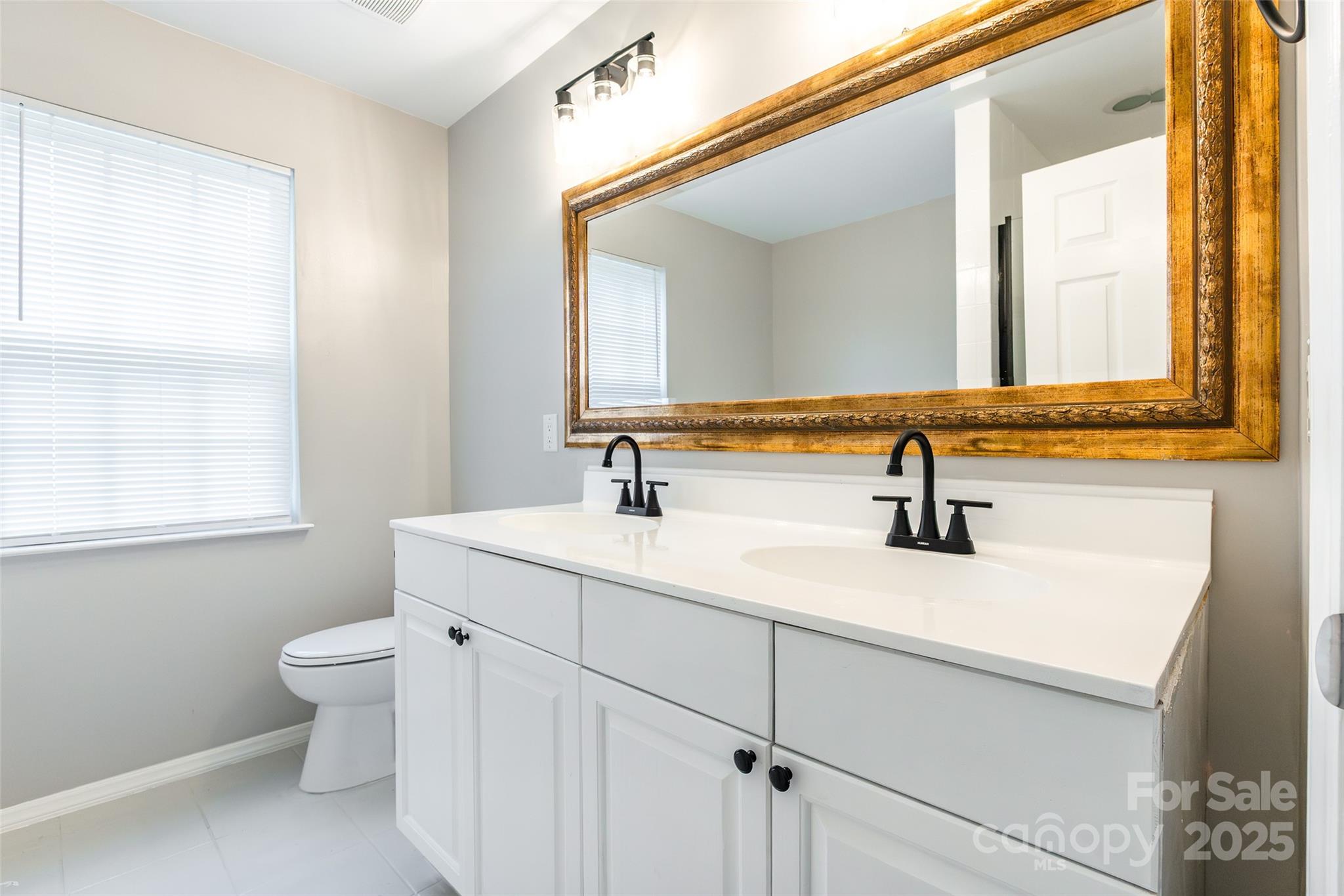 12145 Landing Green Drive Property Photo 15