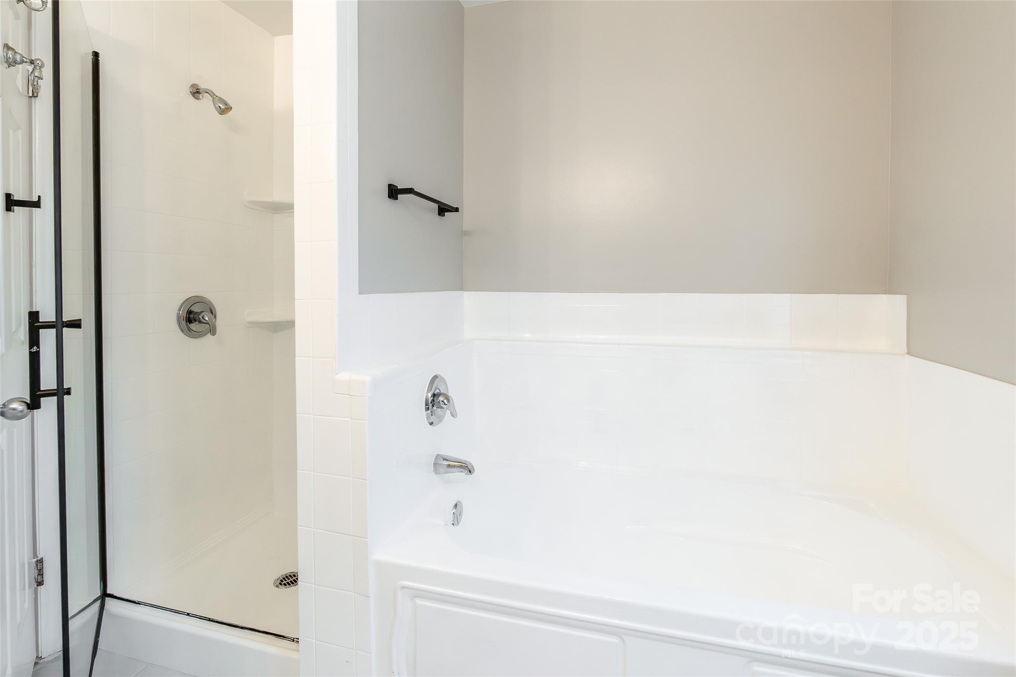 12145 Landing Green Drive Property Photo 17