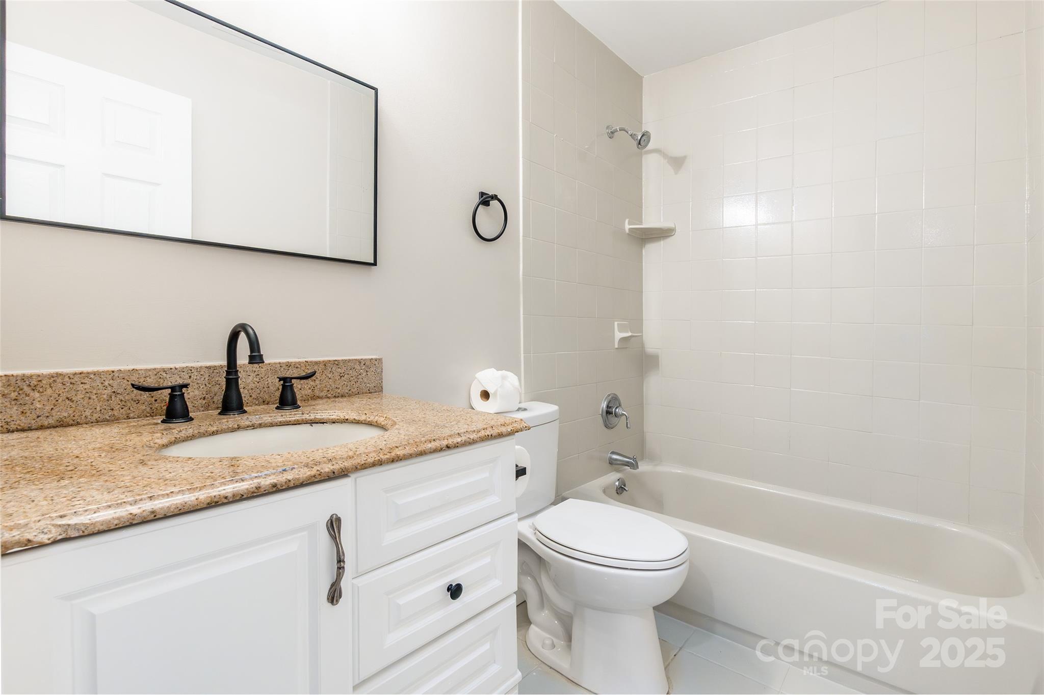 12145 Landing Green Drive Property Photo 23