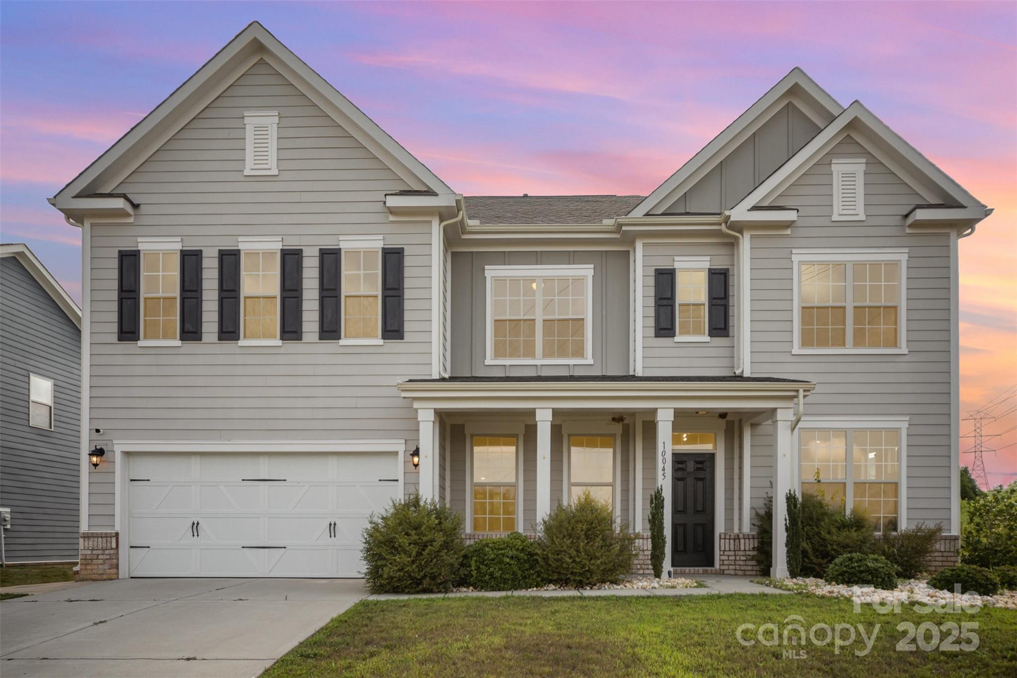 10045 Carousel Corral Drive Property Photo 1