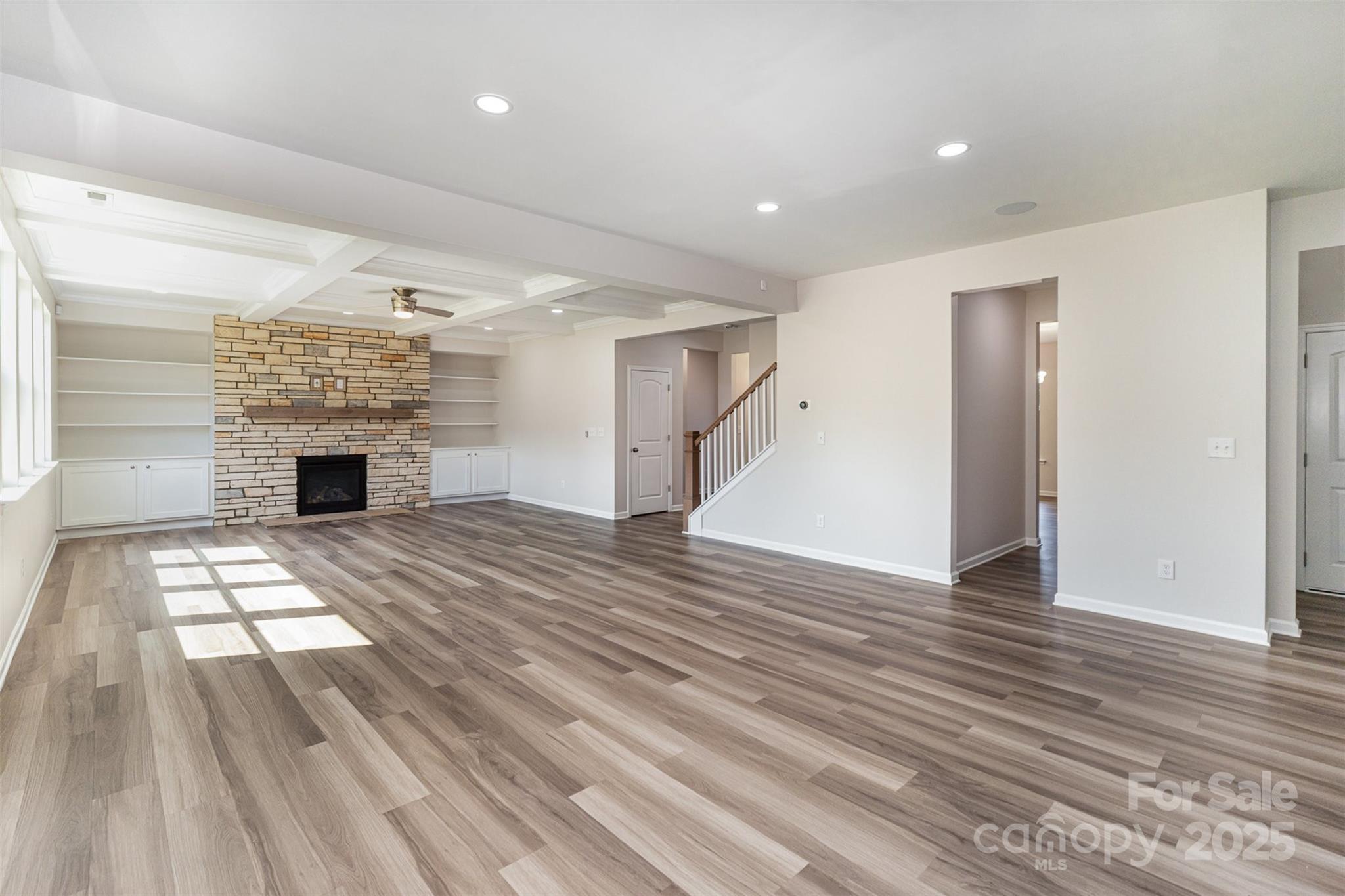 10045 Carousel Corral Drive Property Photo 4