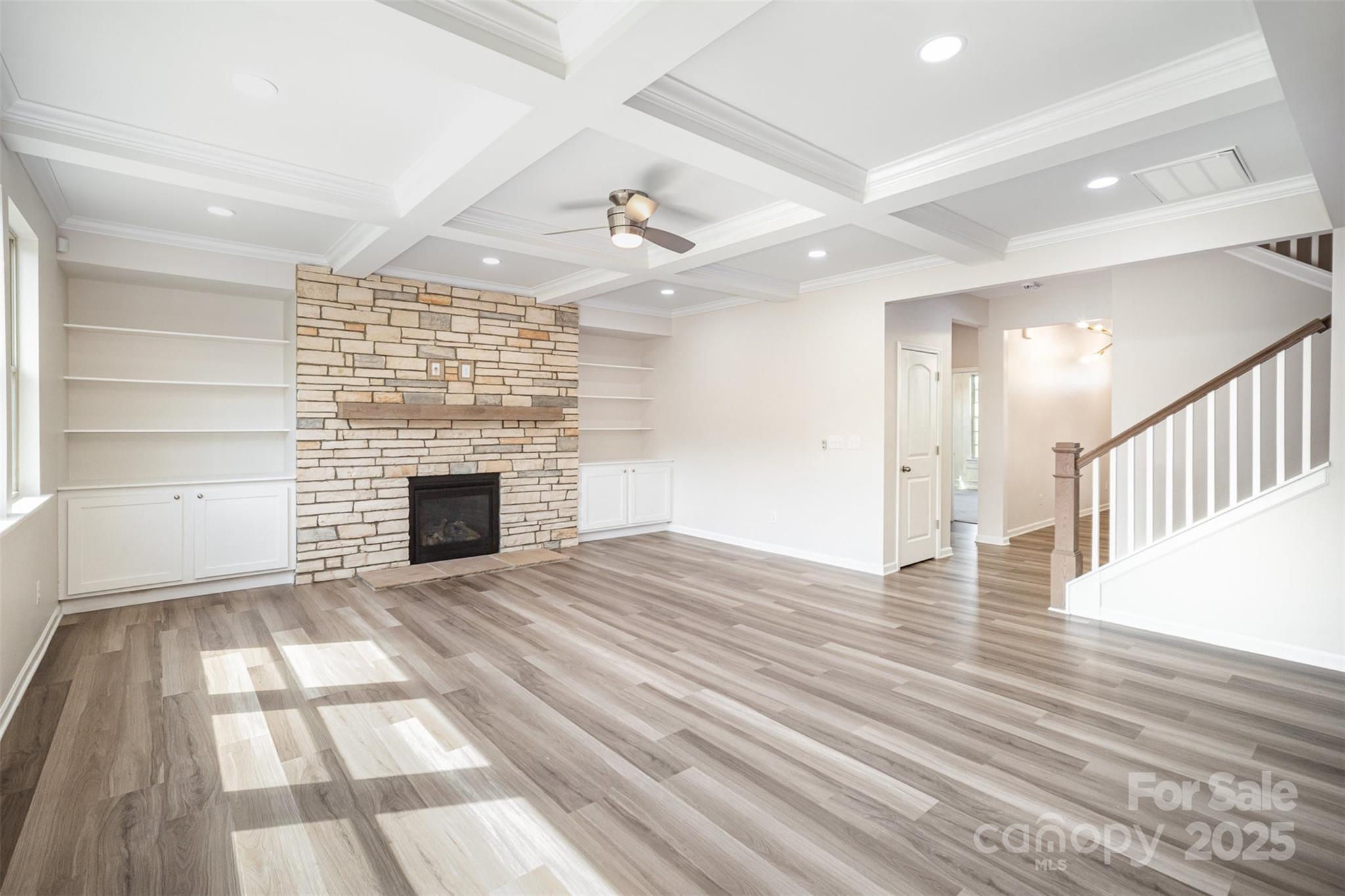 10045 Carousel Corral Drive Property Photo 5