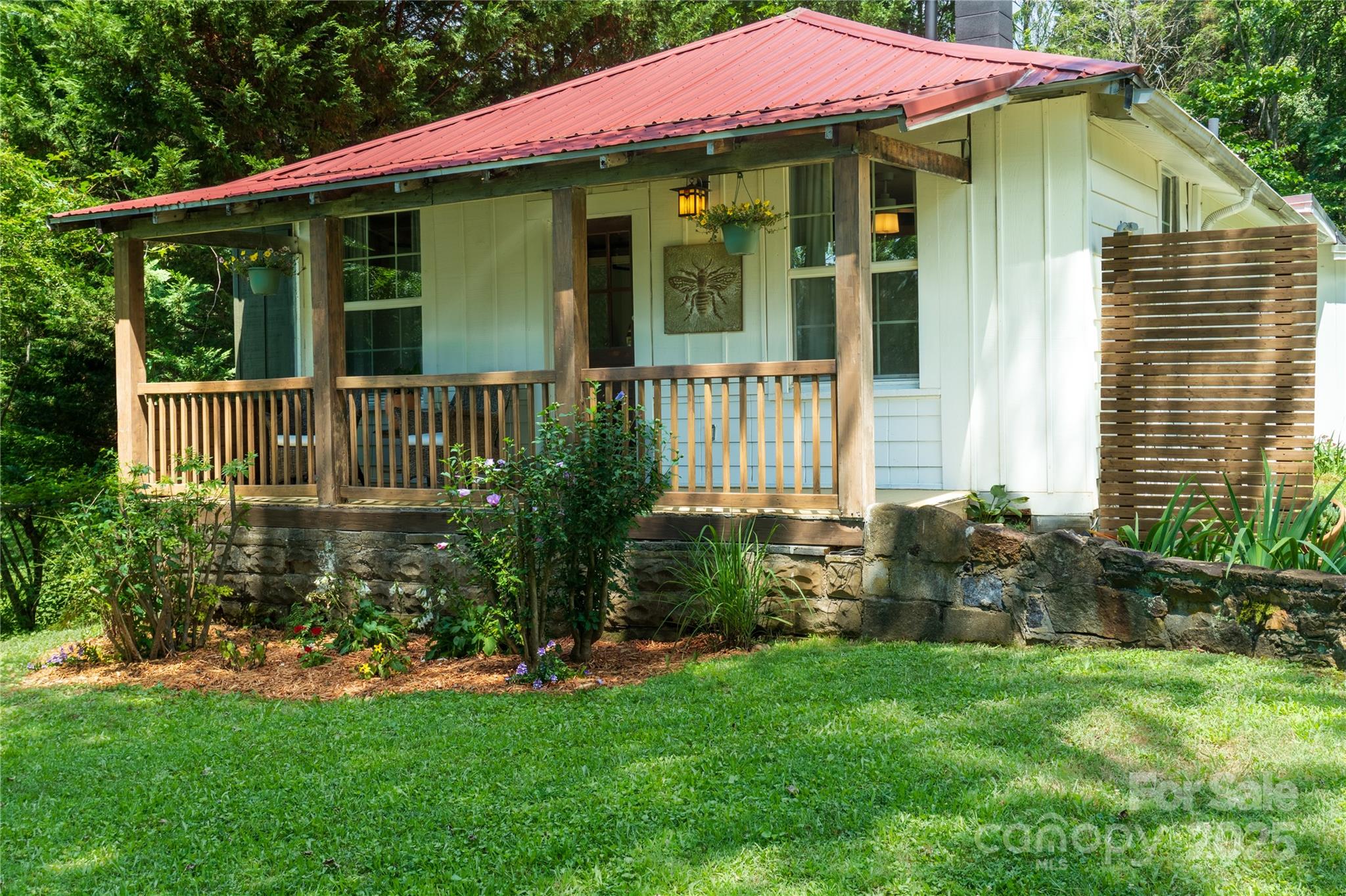 137 Elkwood Avenue Property Photo 2