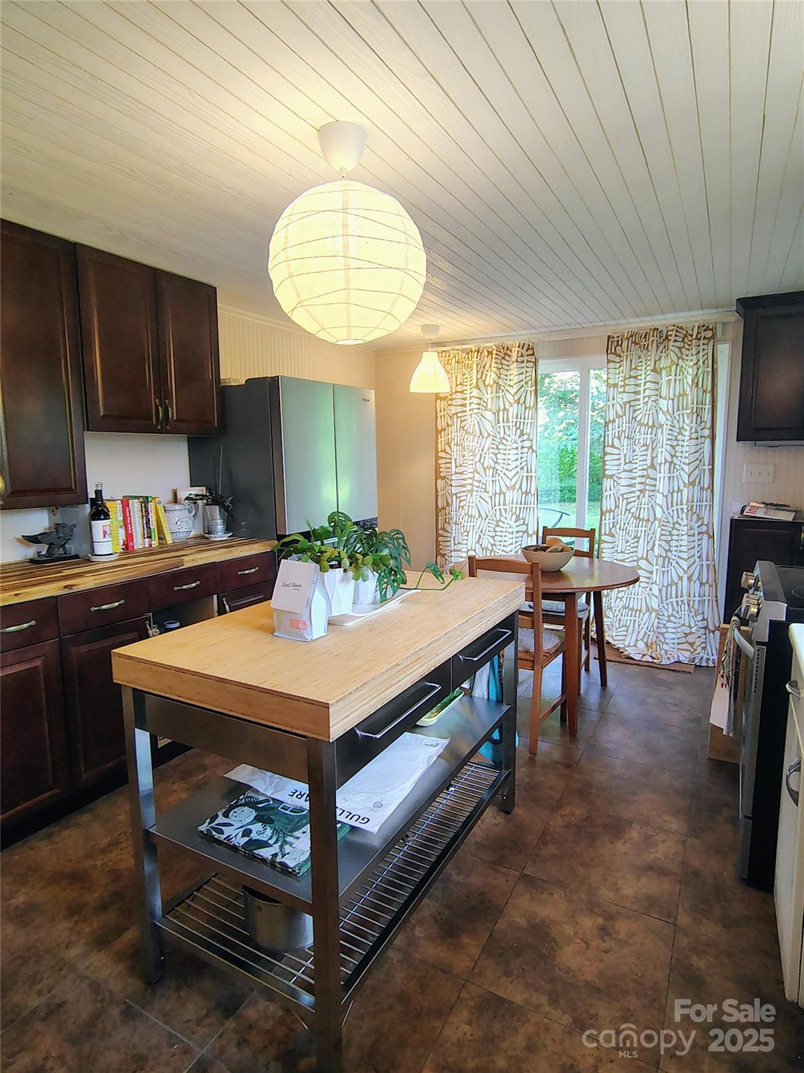 137 Elkwood Avenue Property Photo 14