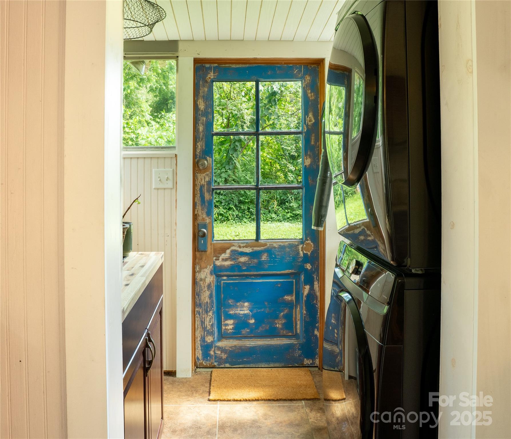 137 Elkwood Avenue Property Photo 25