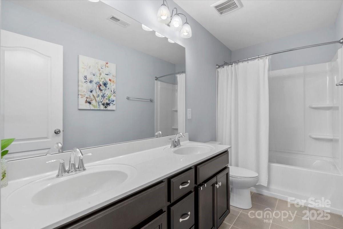 2414 Kayleb Point Circle Property Photo 24