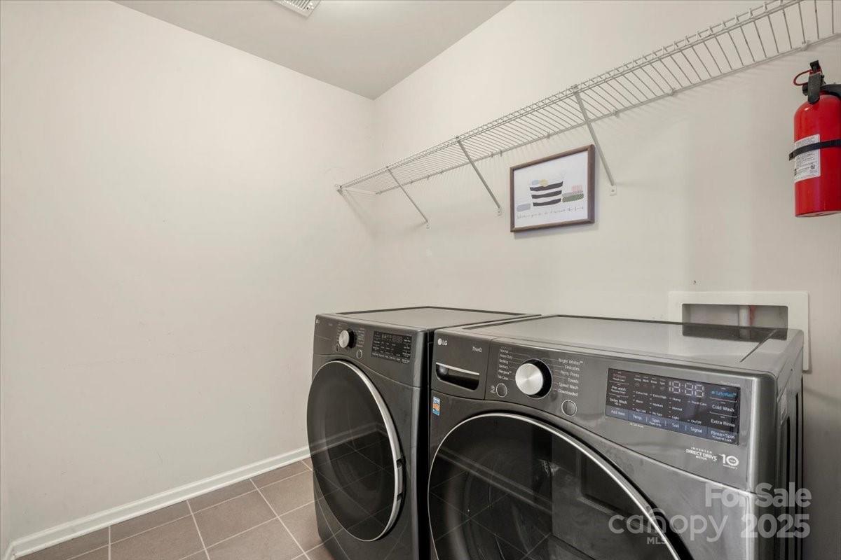 2414 Kayleb Point Circle Property Photo 25