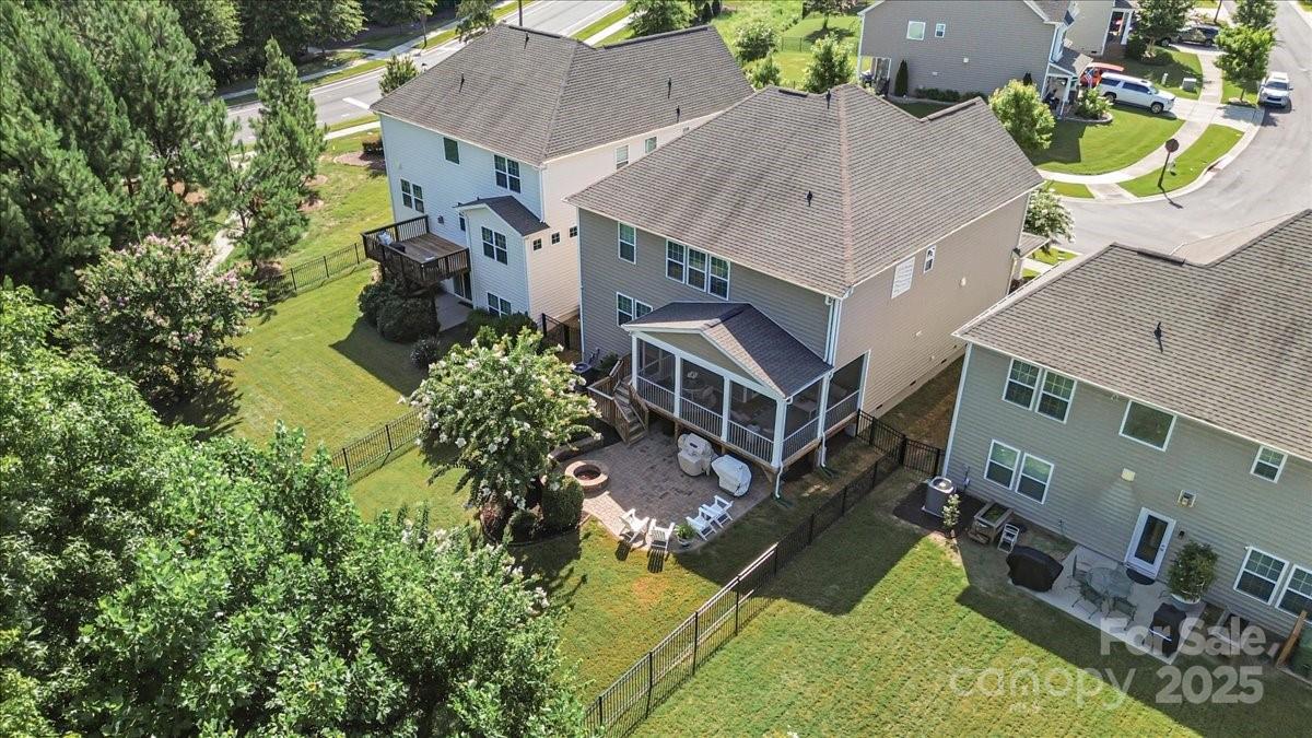 2414 Kayleb Point Circle Property Photo 35