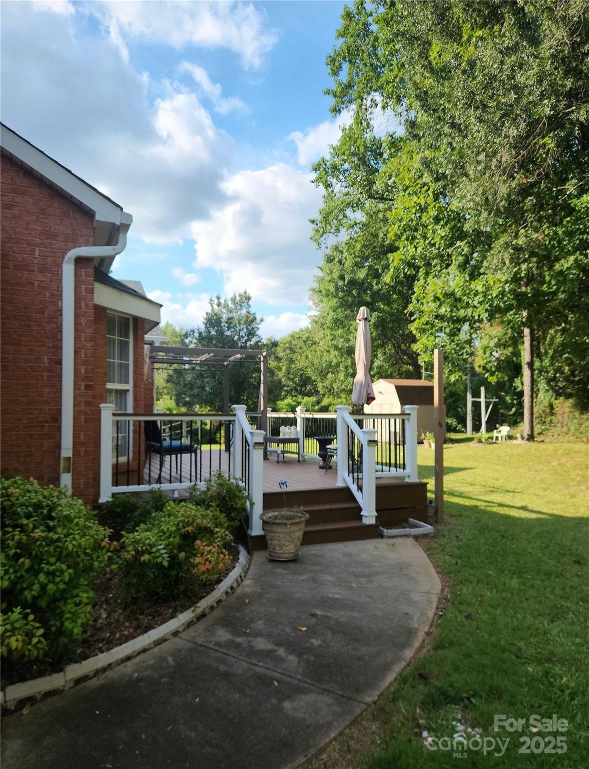 3104 Yvonne Lane Property Photo 5