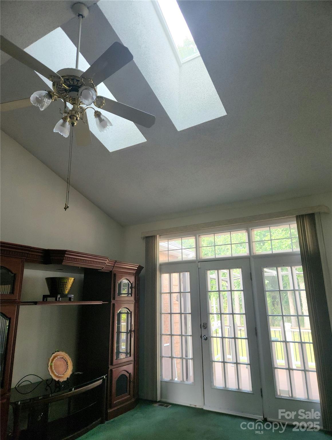 3104 Yvonne Lane Property Photo 11