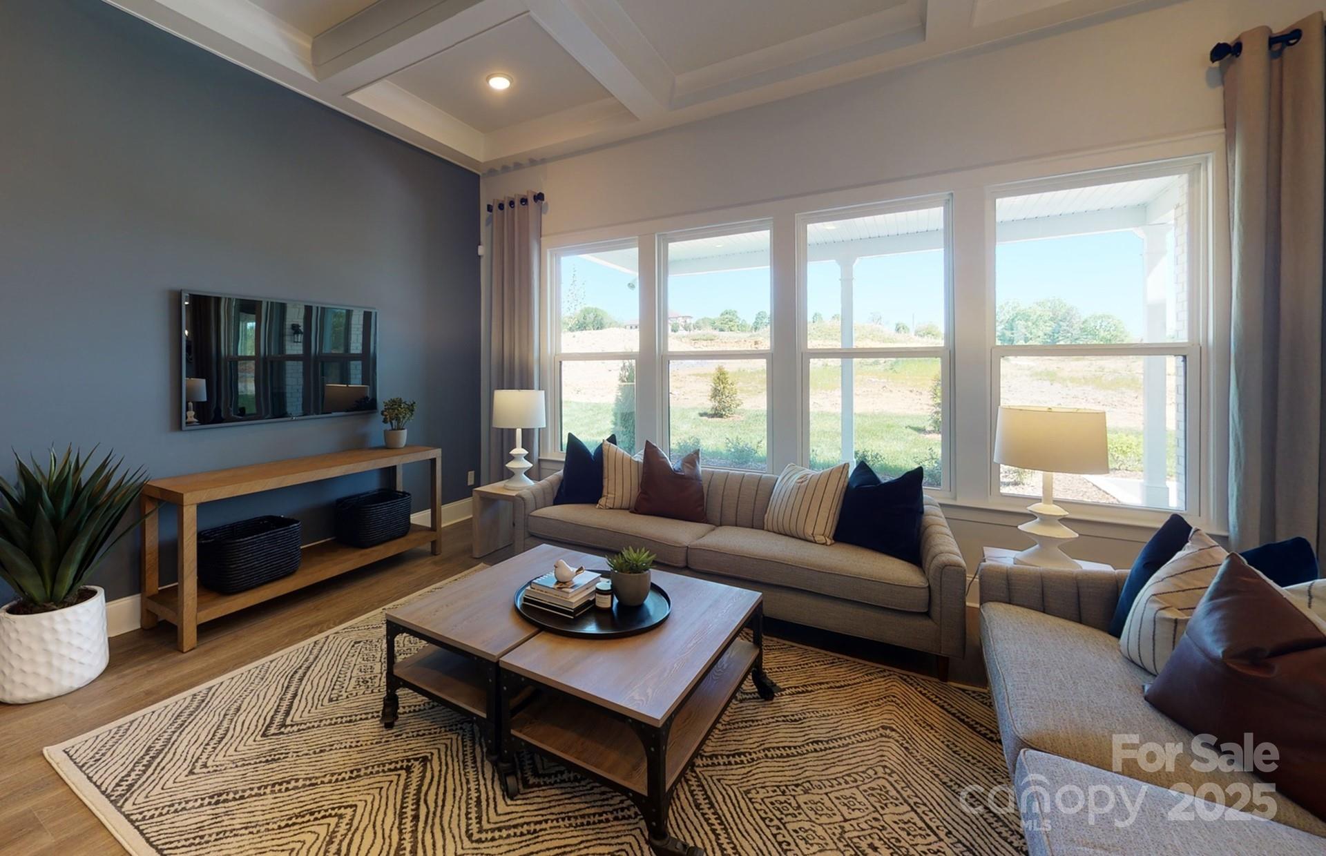 2133 Riverbend Avenue 73 Property Photo 5