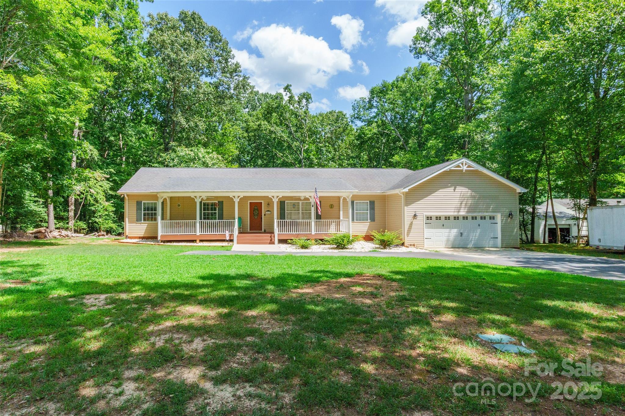 1615 Oak Park Court Property Photo 2