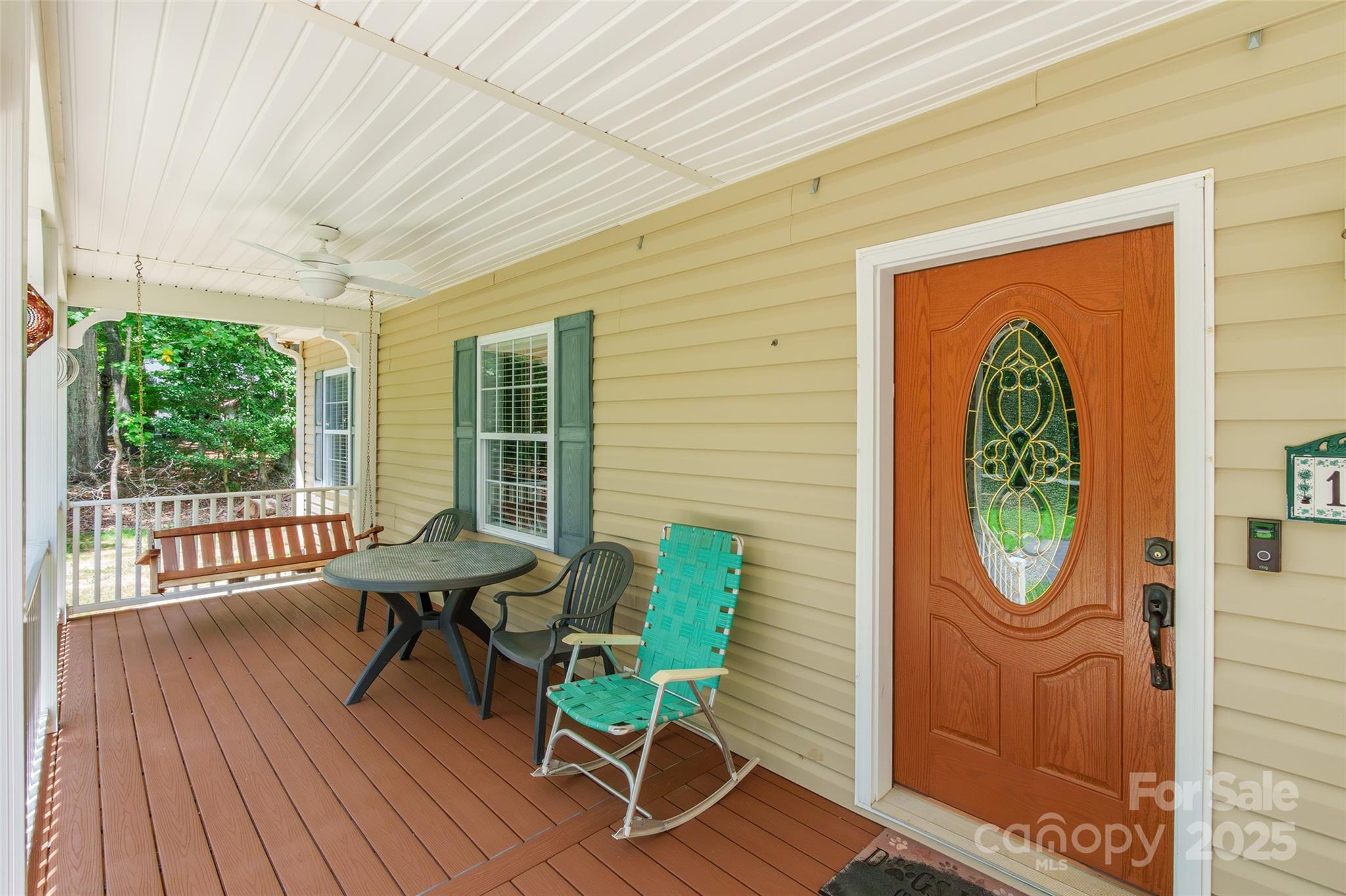 1615 Oak Park Court Property Photo 5