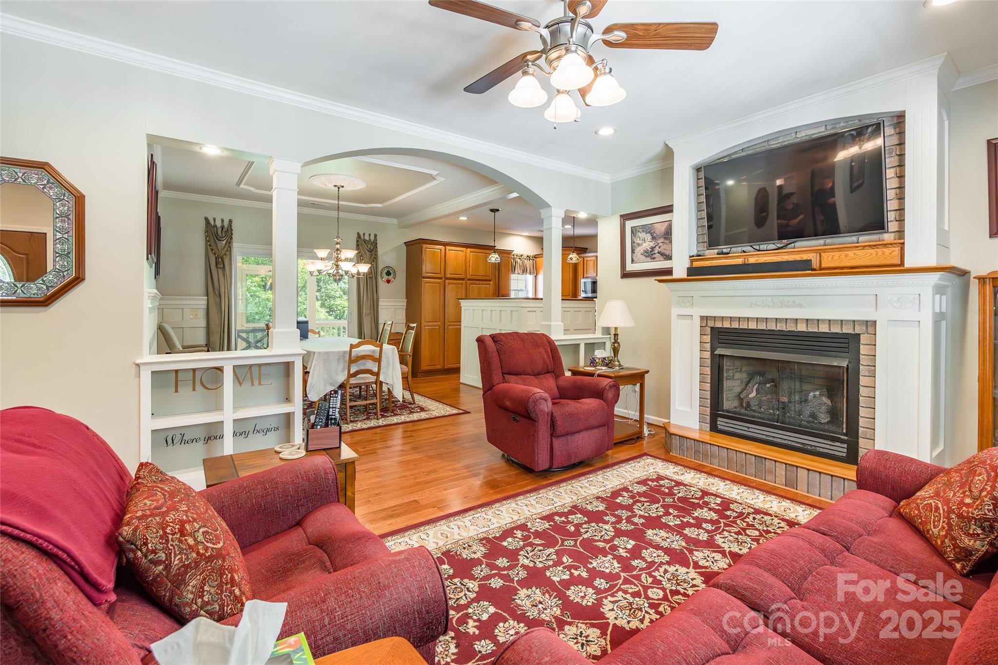 1615 Oak Park Court Property Photo 9