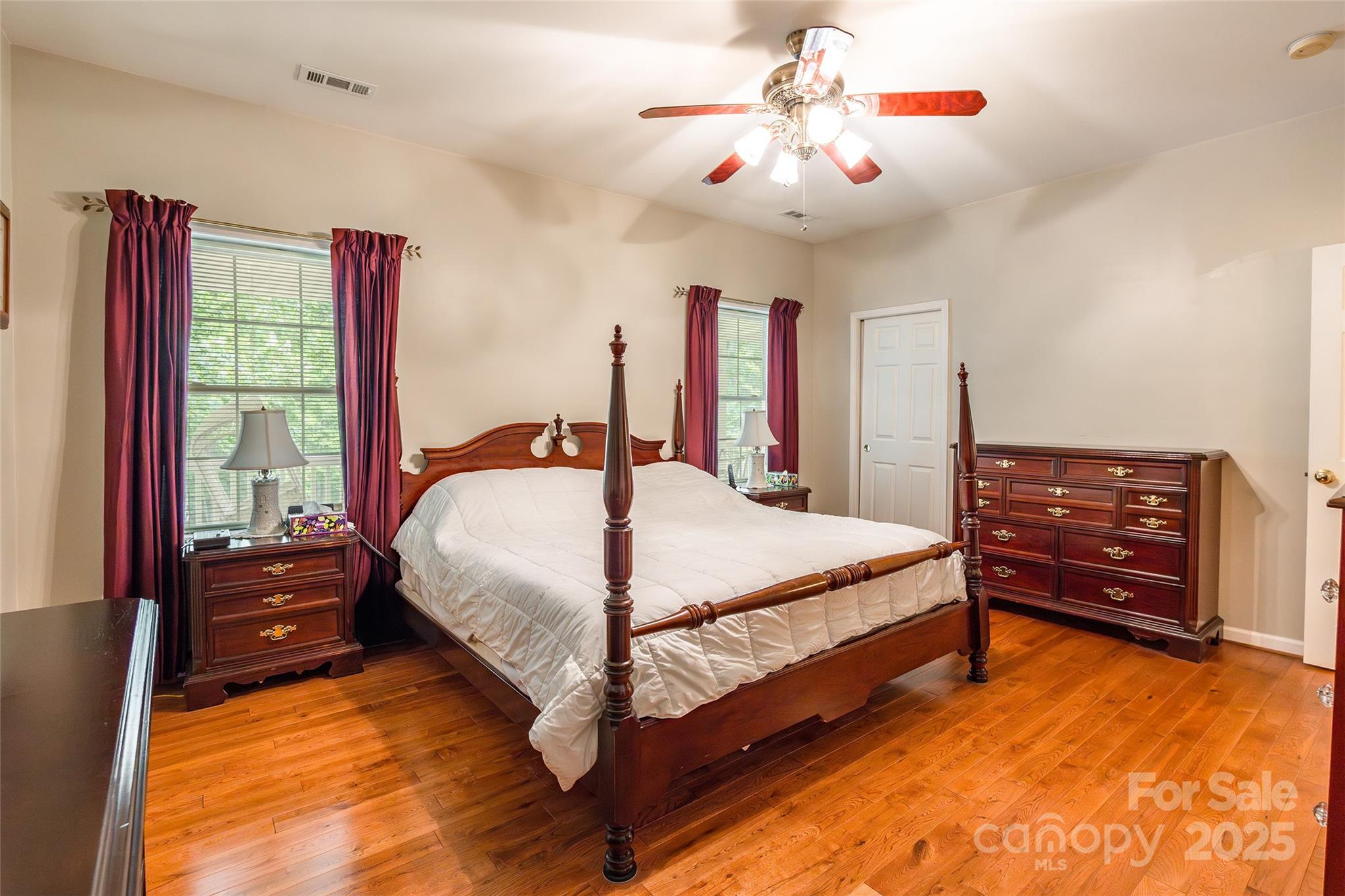 1615 Oak Park Court Property Photo 19