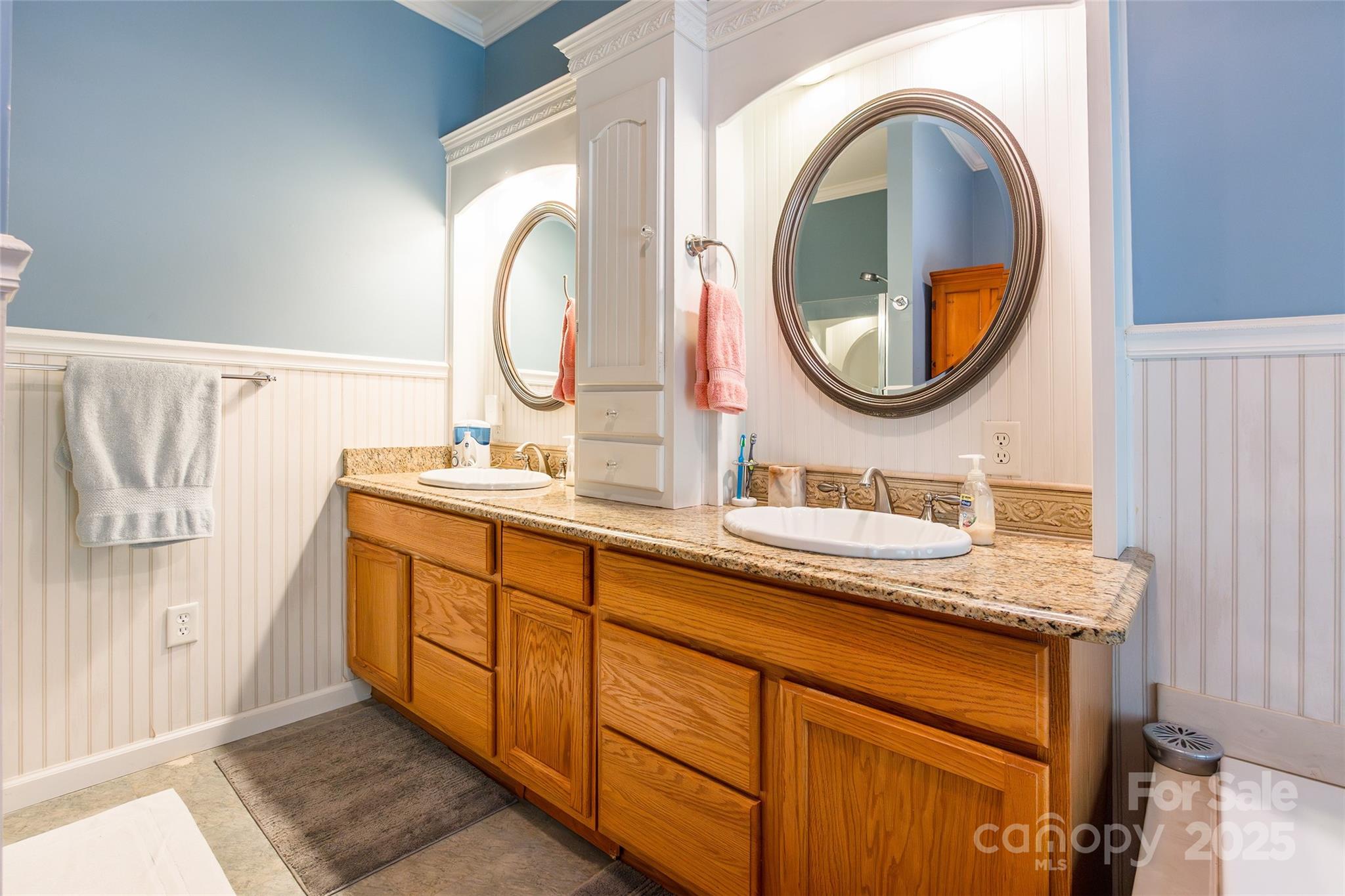 1615 Oak Park Court Property Photo 21