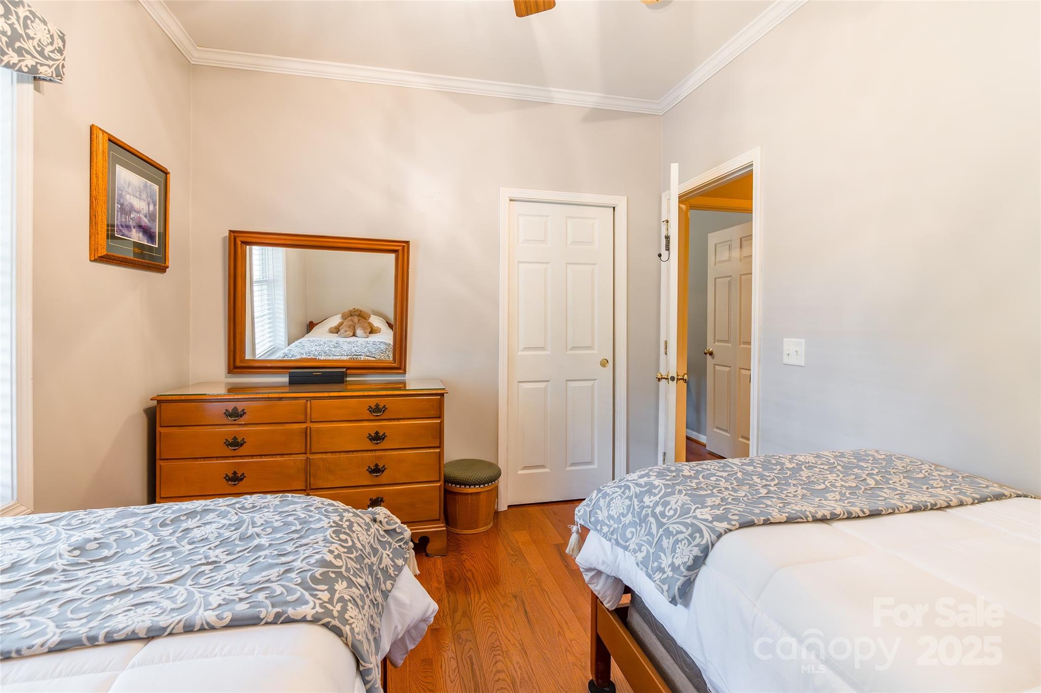 1615 Oak Park Court Property Photo 26