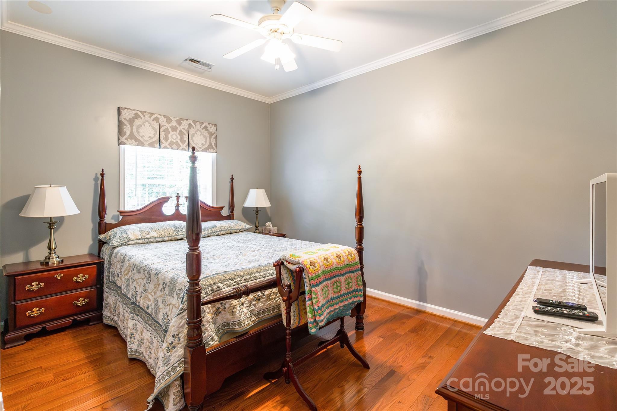 1615 Oak Park Court Property Photo 27