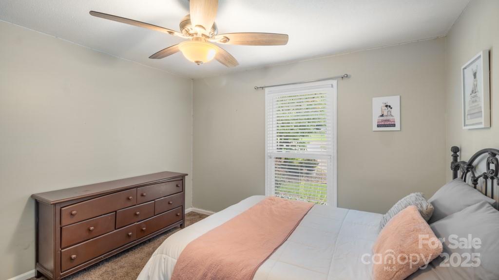 1718 Candlewood Court Property Photo 17