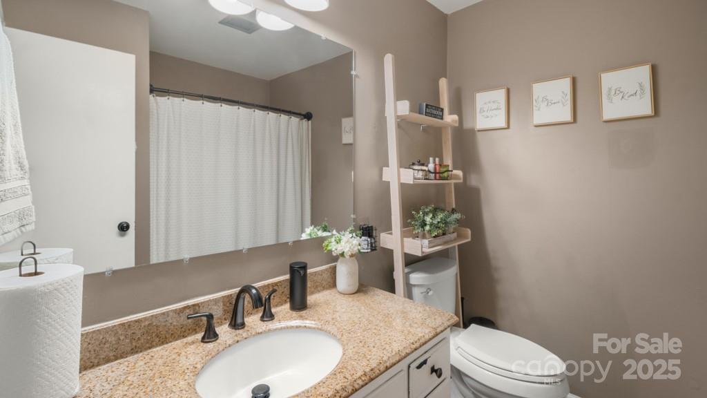 1718 Candlewood Court Property Photo 24