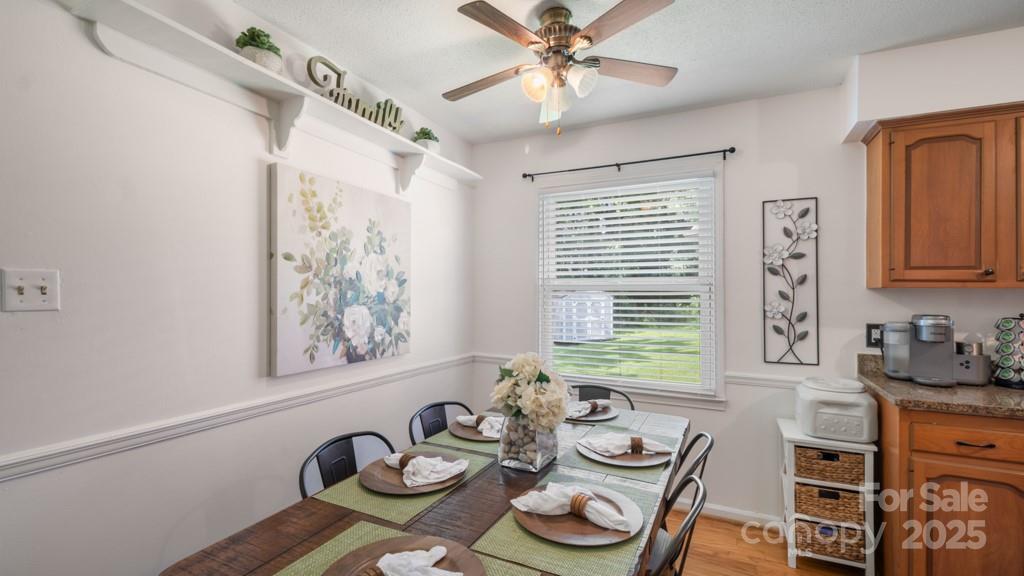 1718 Candlewood Court Property Photo 33