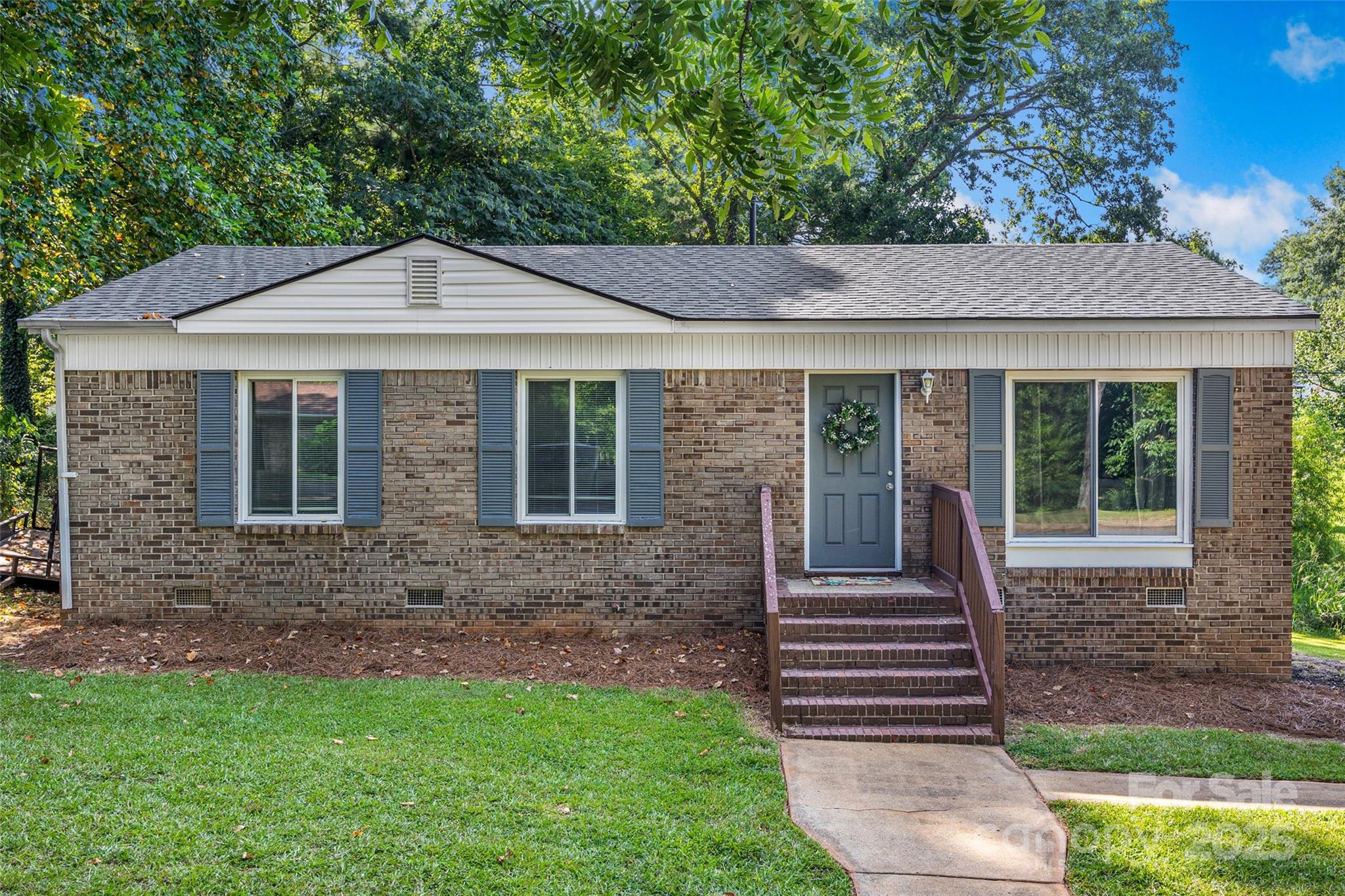 1191 Westover Circle Property Photo 1