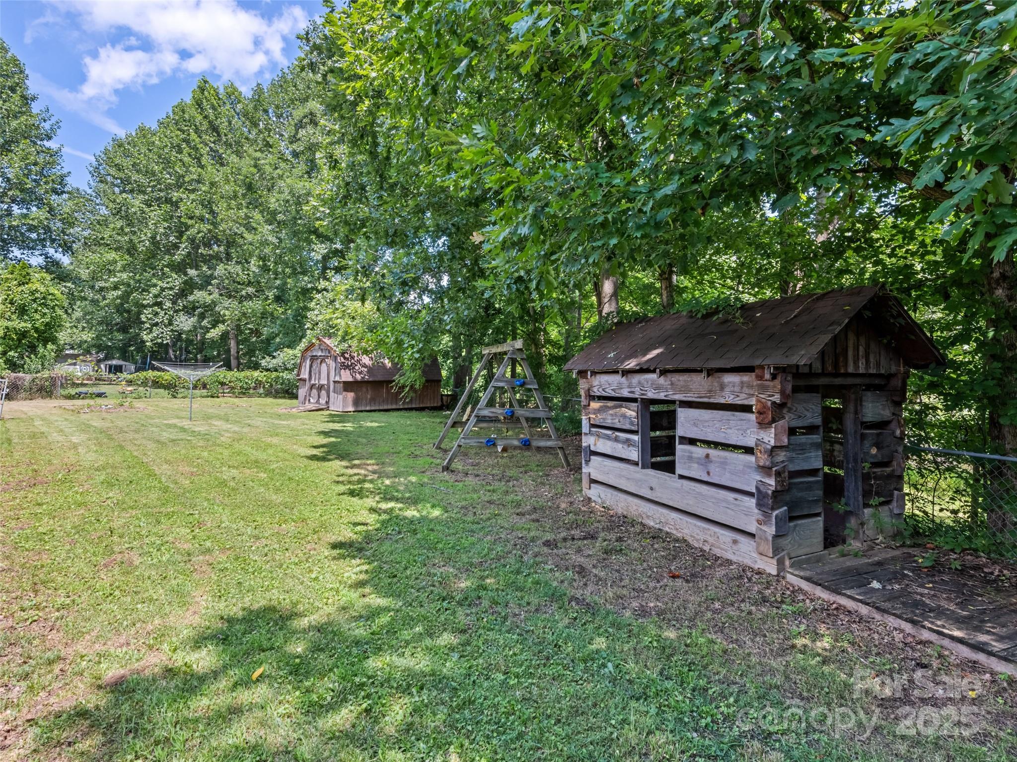 1170 Crabtree Road Property Photo 4