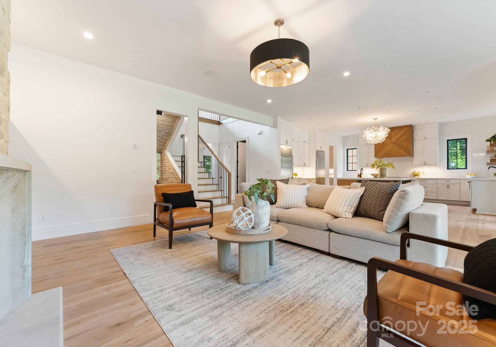 1109 Wimbledon Road Property Photo 4