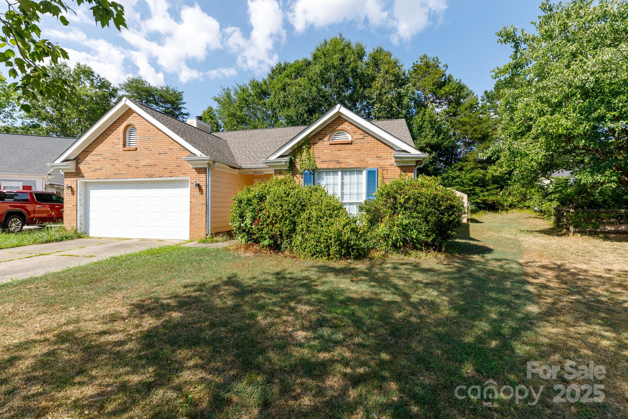 8601 Findon Place Property Photo 2